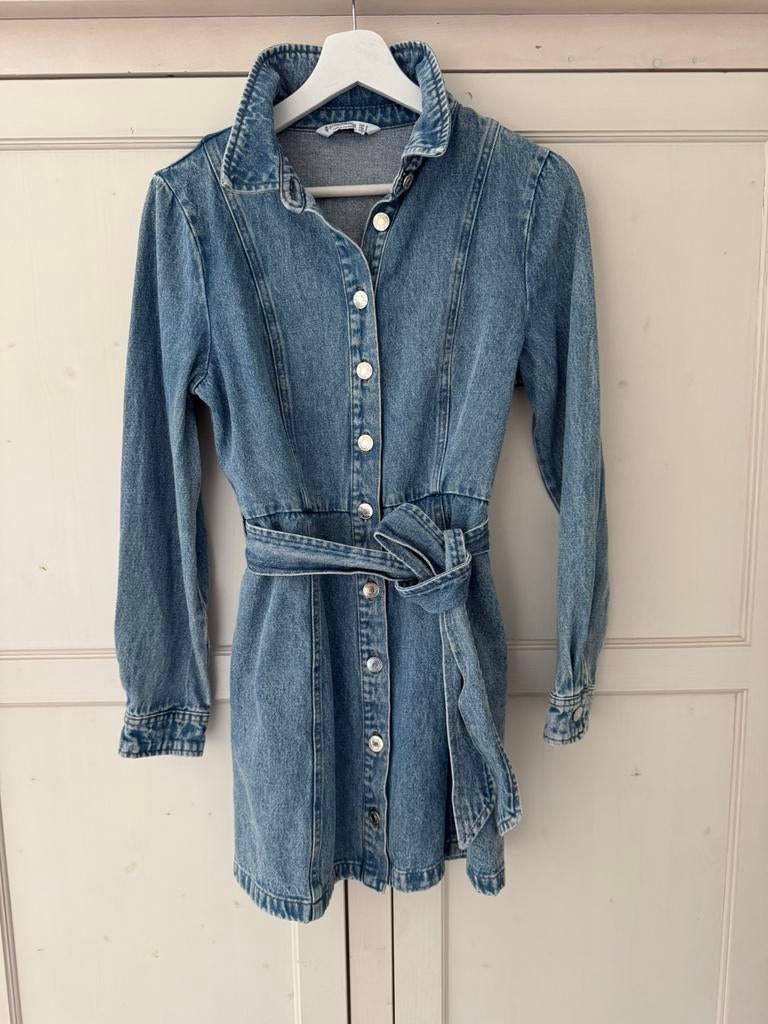 Denim dames jurk Stradivarius blauw maat S, Blauw, Ophalen of Verzenden, Zo goed als nieuw, Maat 36 (S)