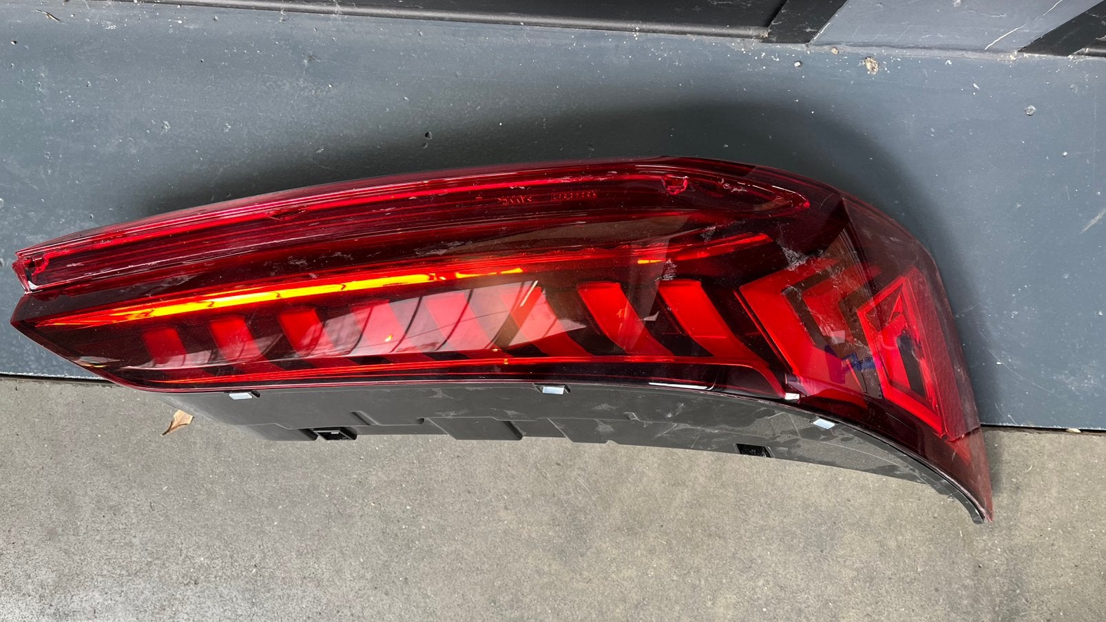 Achterlicht Links Audi Q7 2020 Nieuw, Auto-onderdelen, Ophalen of Verzenden, Nieuw, Audi