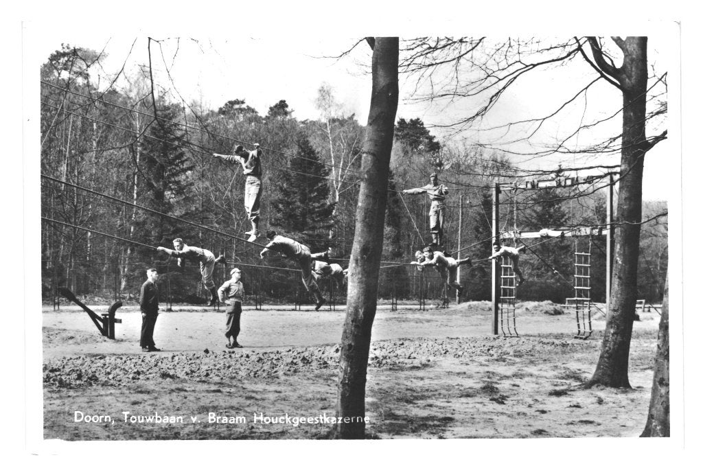 968260	Doorn	Kazerne	Touwbaan v Braam Houckgeestkazerne	1956