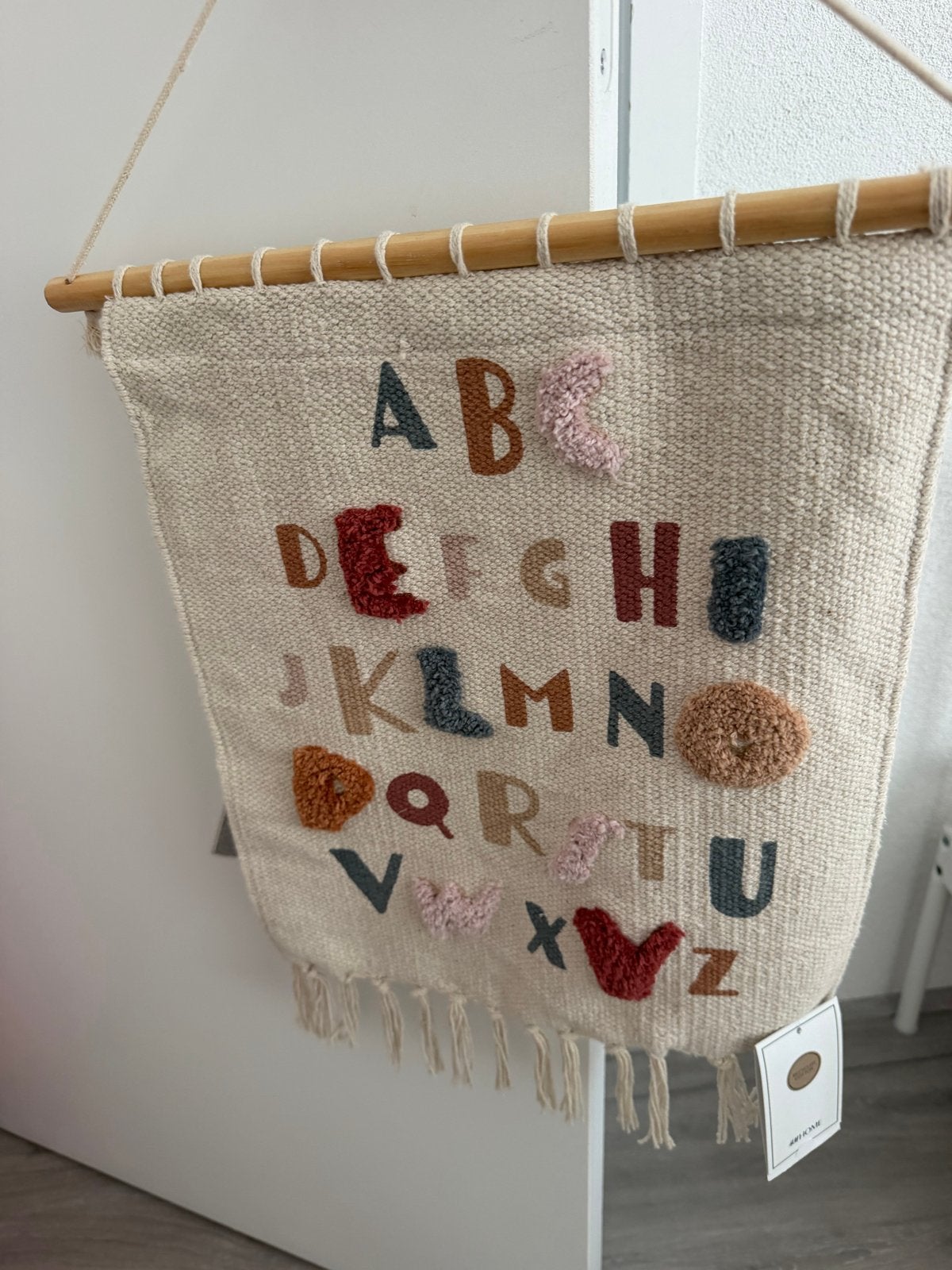 Nieuw H&M Wandkleed Alfabet Kinderkamer, Huis en Inrichting, Ophalen, Meerkleurig, Nieuw, Met ophangsysteem