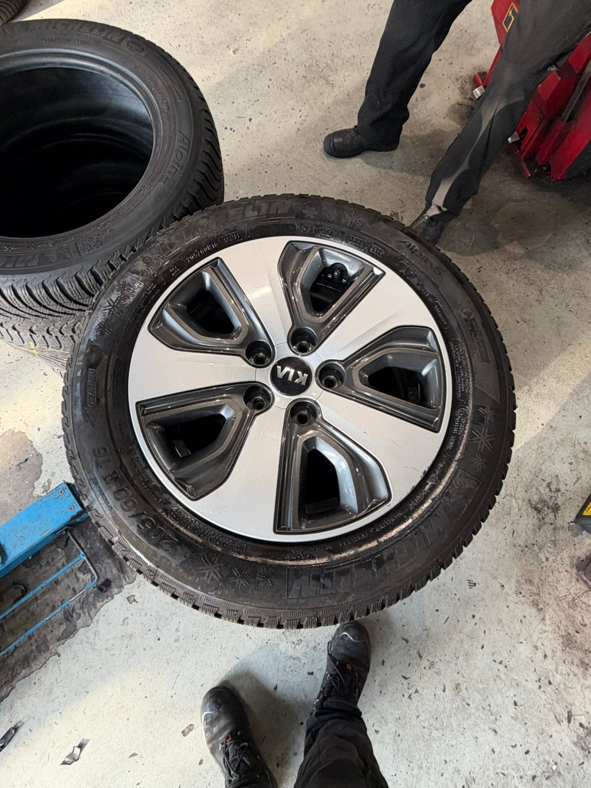 16 inch, 5x 114.3 originele kia velgen met winterbanden, Ophalen, Gebruikt, 16 inch, Banden en Velgen