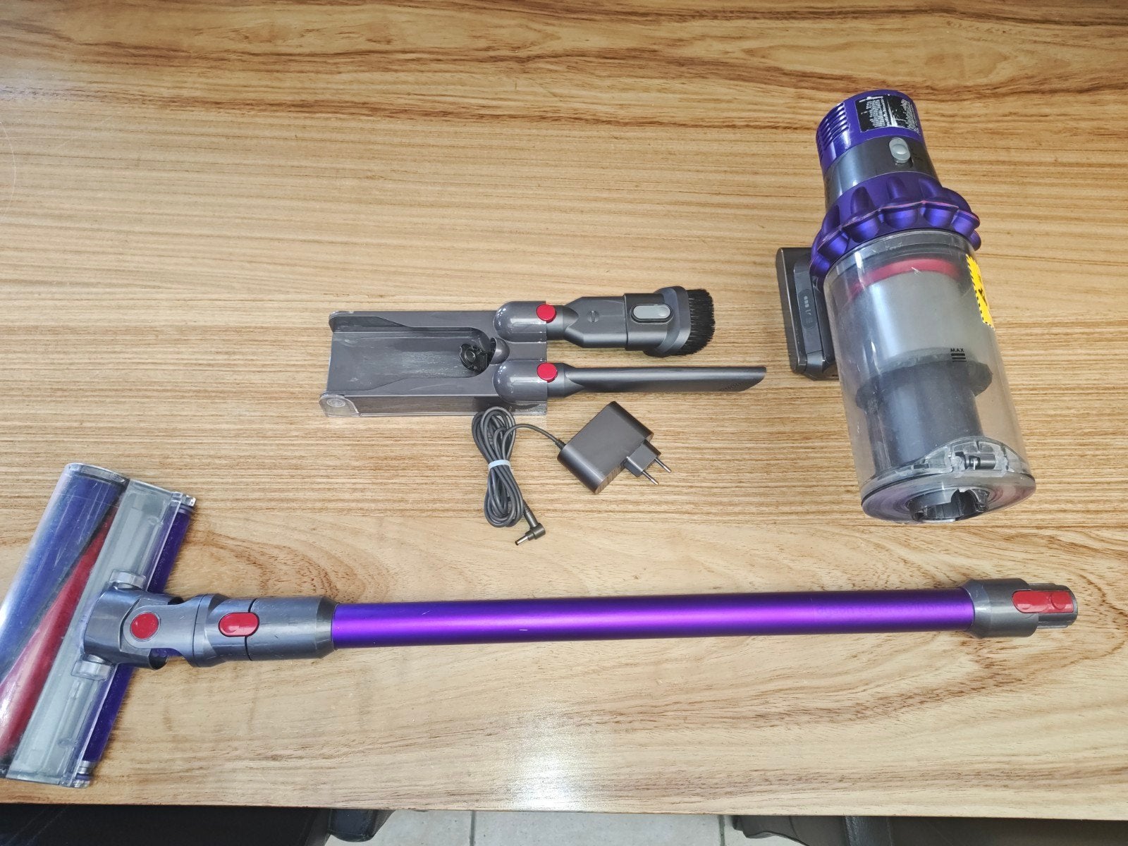 Dyson V10 Steelstofzuiger - Krachtig en Draadloos, Ophalen, Gebruikt, Overige typen, Dyson