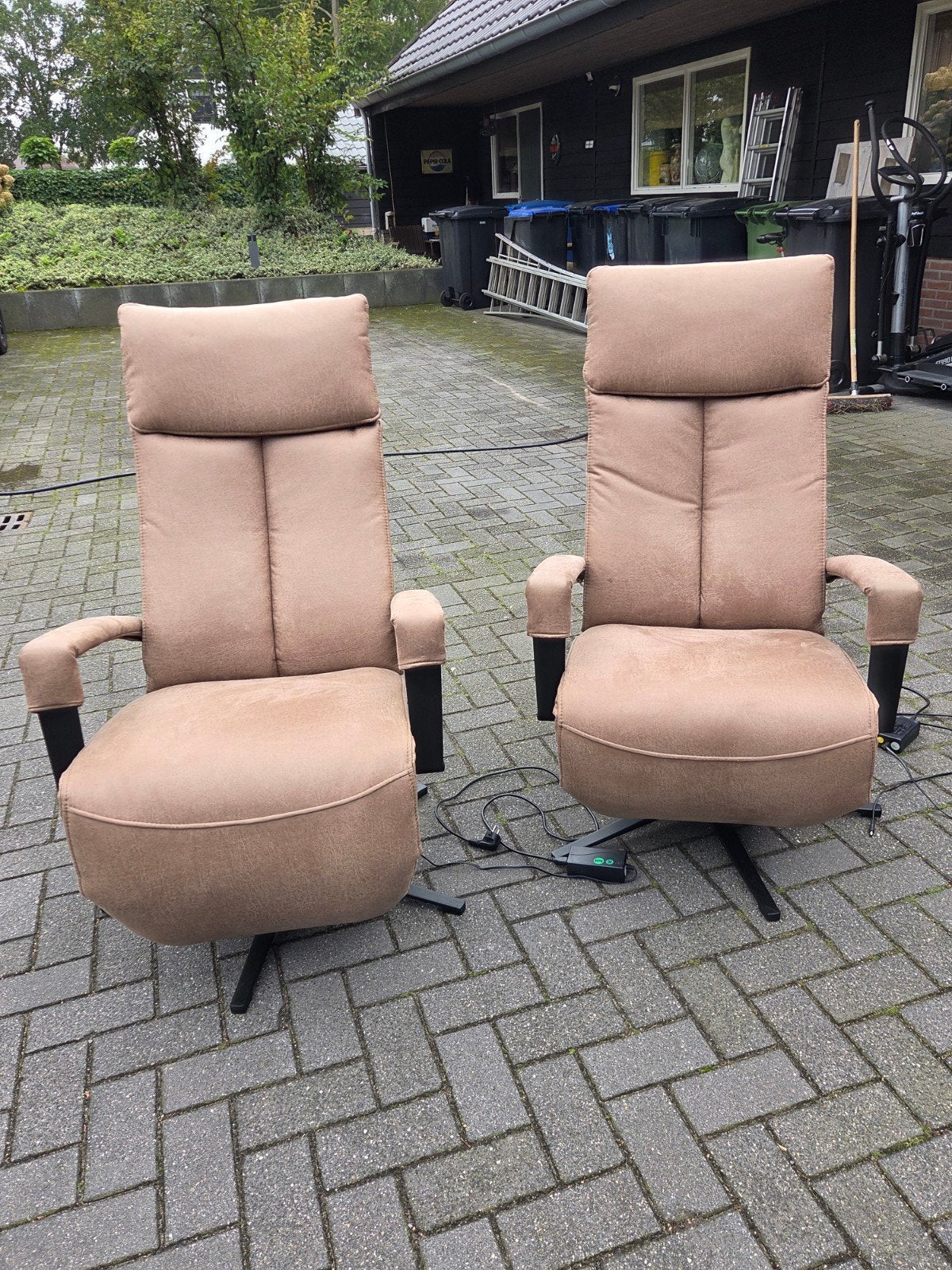 Set van twee relaxfauteuils