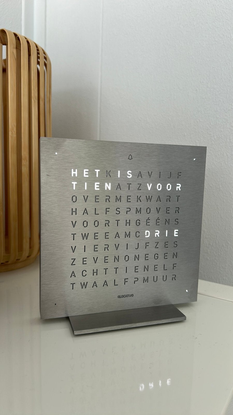 Qlock two touch, Ophalen of Verzenden, Zo goed als nieuw