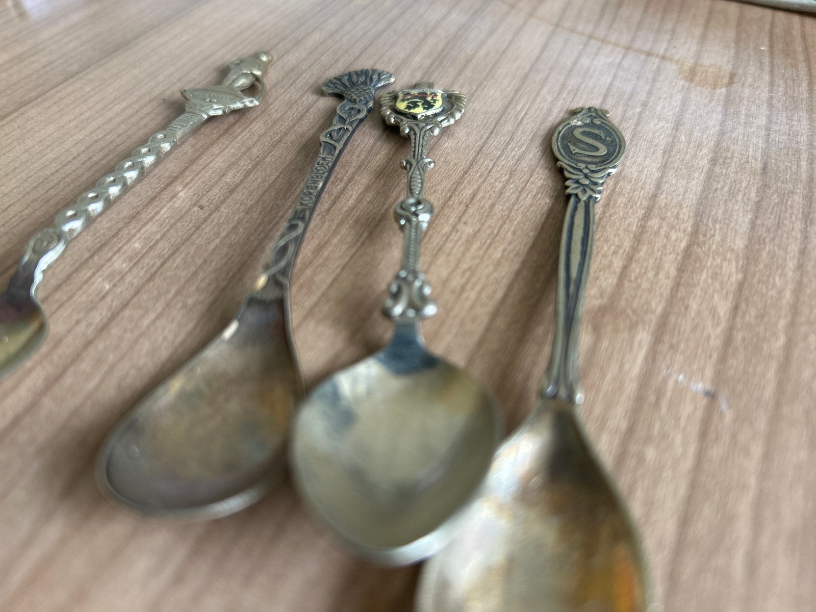 Set van 4 decoratieve verzamellepels, Antiek en Kunst, Ophalen of Verzenden