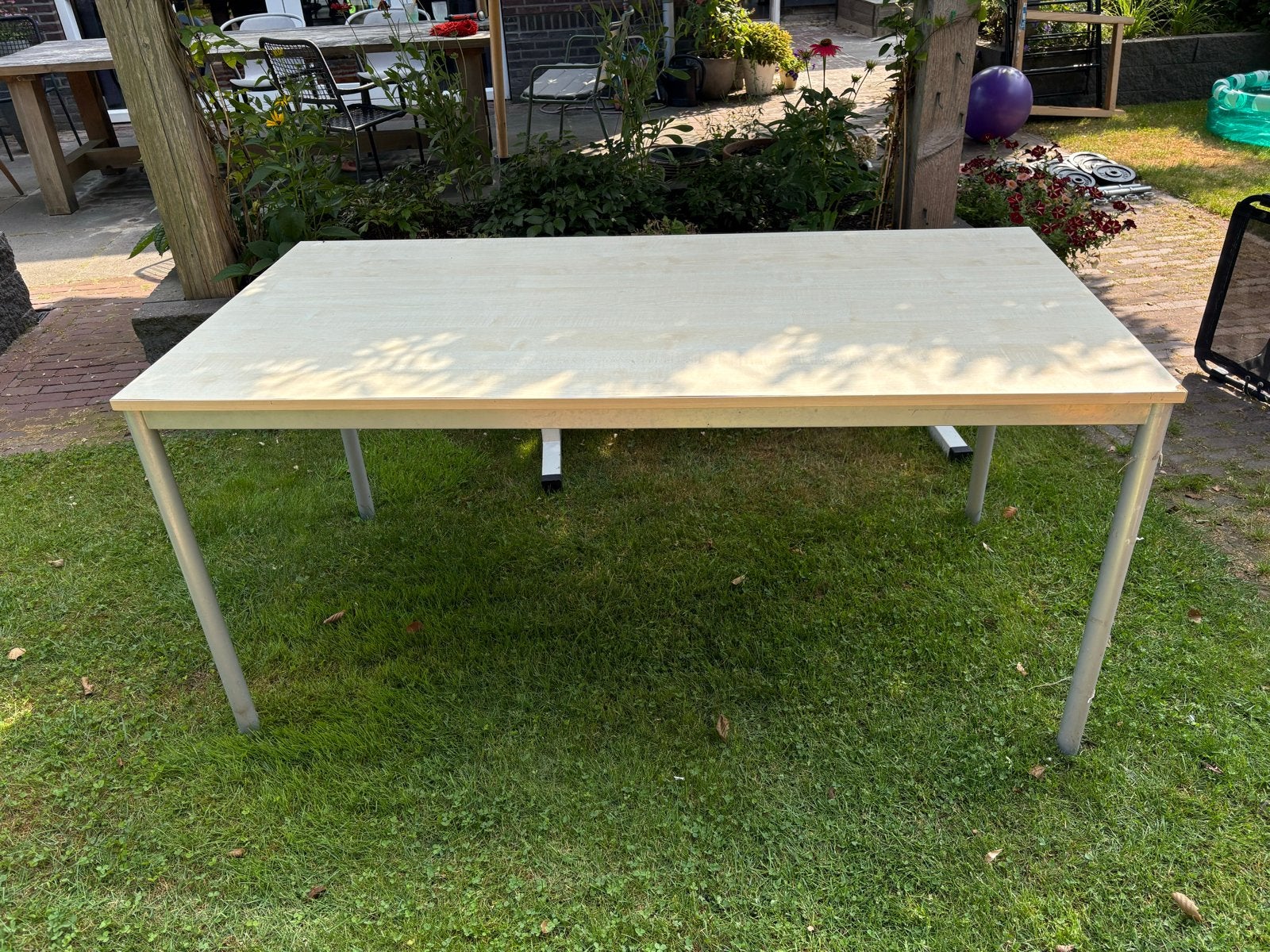 Houten tafel met stalen frame, Ophalen, 200 cm of meer, 50 tot 100 cm, Zo goed als nieuw