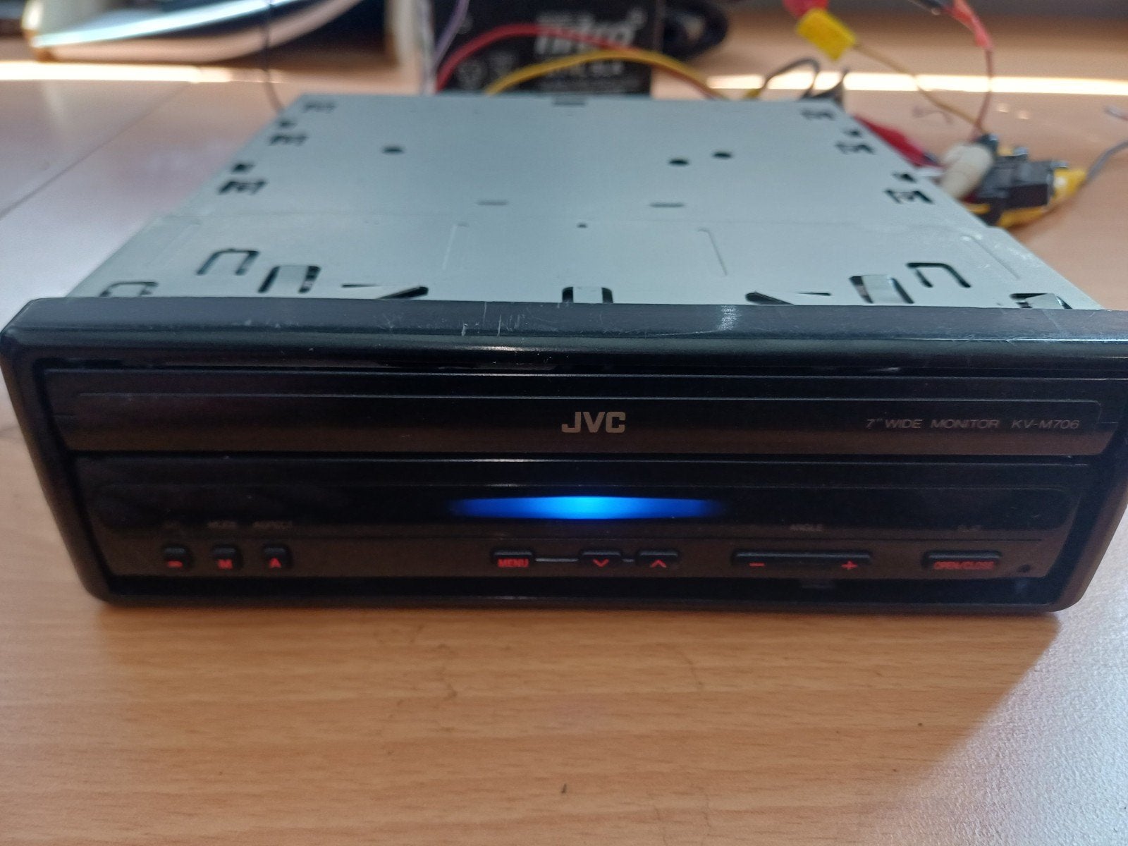 JVC KV-M706 Flip monitor, Ophalen of Verzenden, Gebruikt