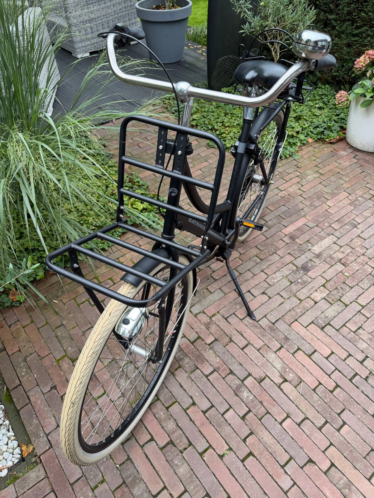 Foto 7 van Batavus PACKD Damesfiets - Mat Zwart, 3 versnellingen