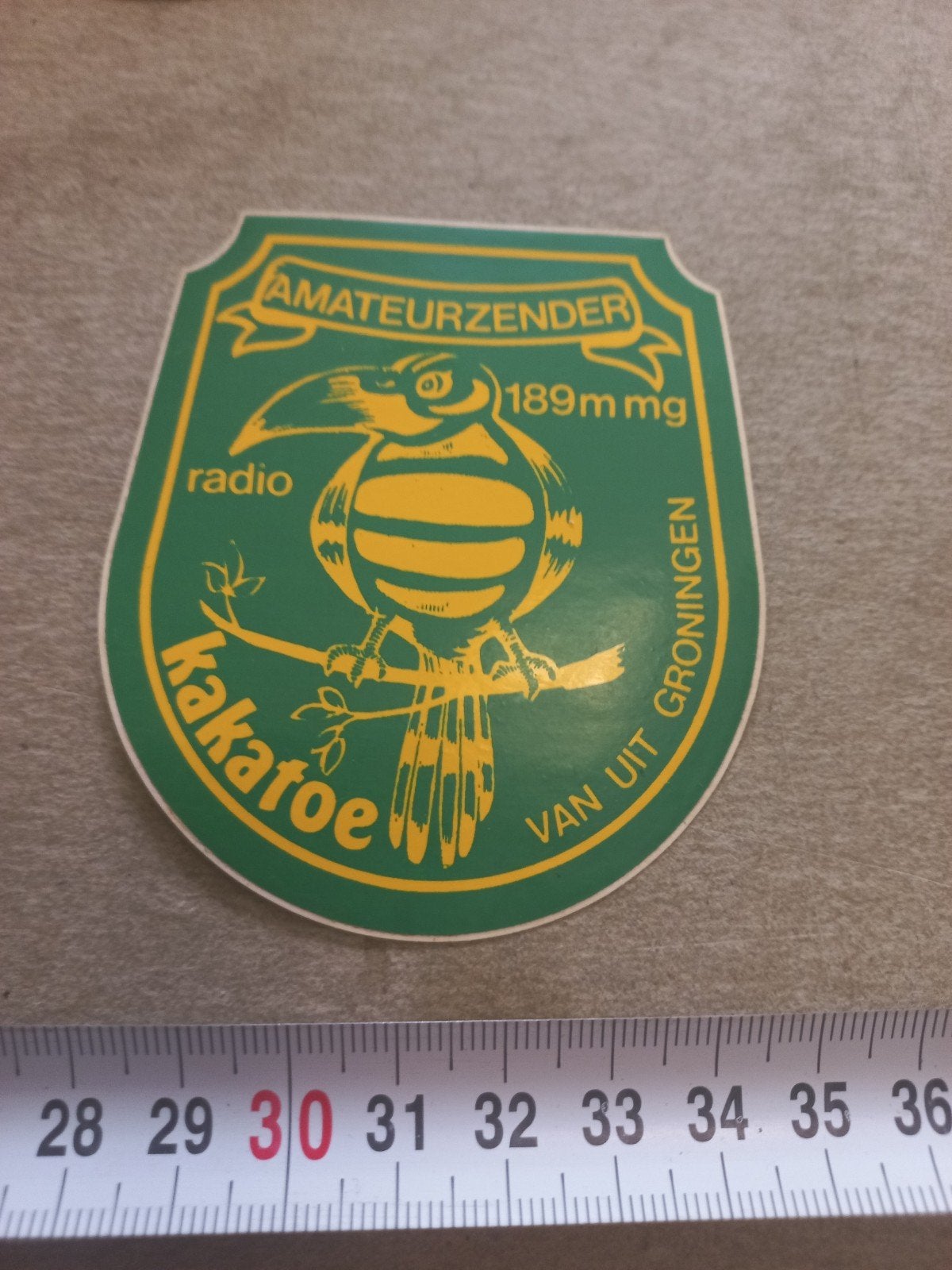 Vintage sticker: Radio Kakatoe Amateurzender Groningen, Ophalen of Verzenden, Gebruikt, Overige typen