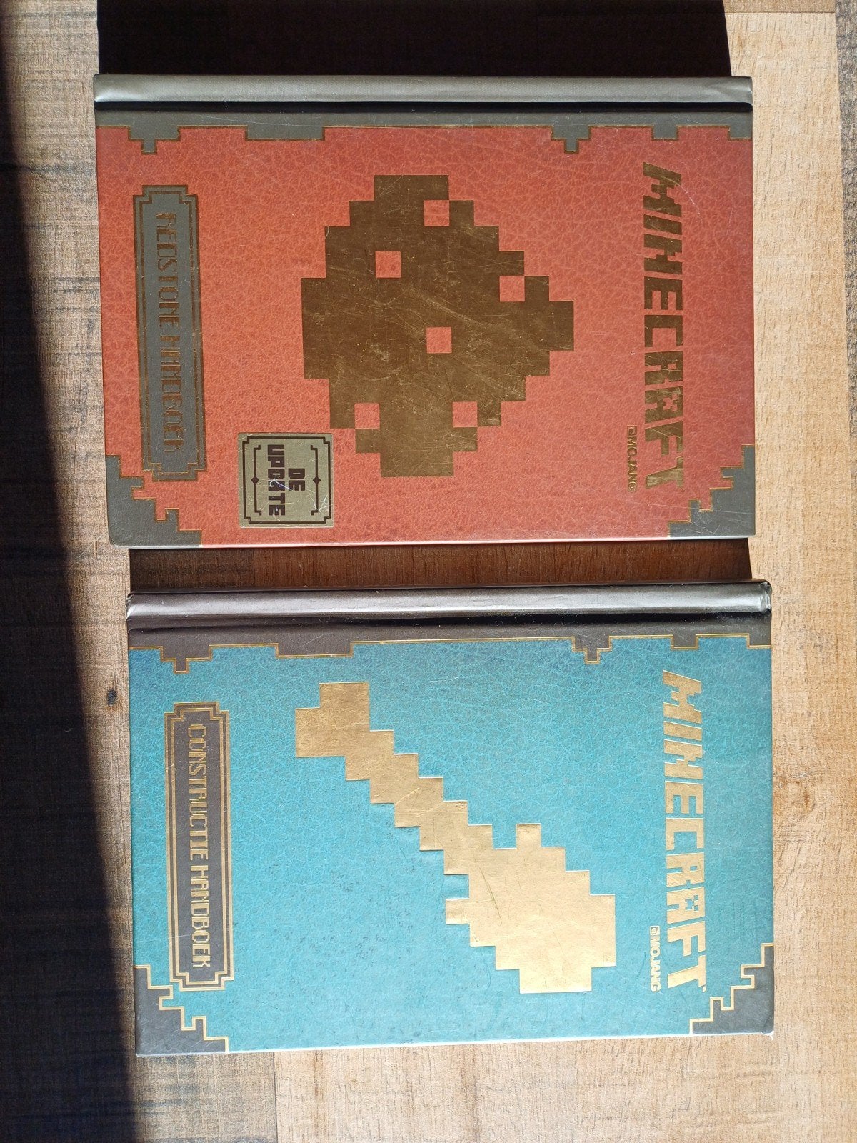 Minecraft Handboeken: Redstone & Constructie (2 boeken), Ophalen of Verzenden, Zo goed als nieuw, Fictie algemeen