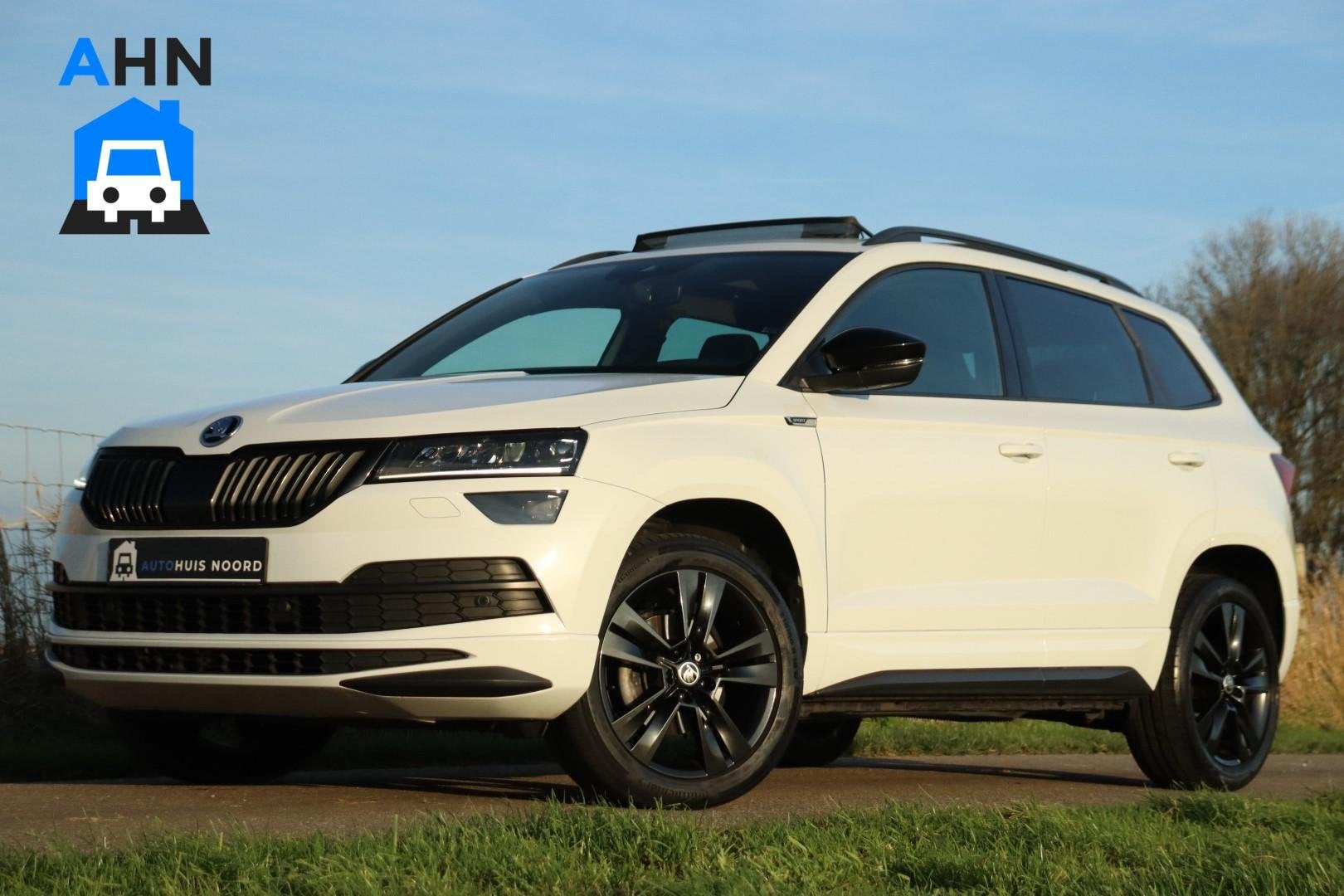 Skoda Karoq 1.5 TSI / 150 PK / DSG / Sportline / Pano / Lede, Auto's, Dealer onderhouden, 4 cilinders, 150 pk, Wit