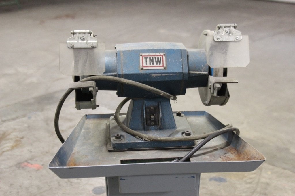 Slijpsteen / slijpmachine, Ophalen, Gebruikt, 700 tot 1000 watt, Werkbankslijpmachine