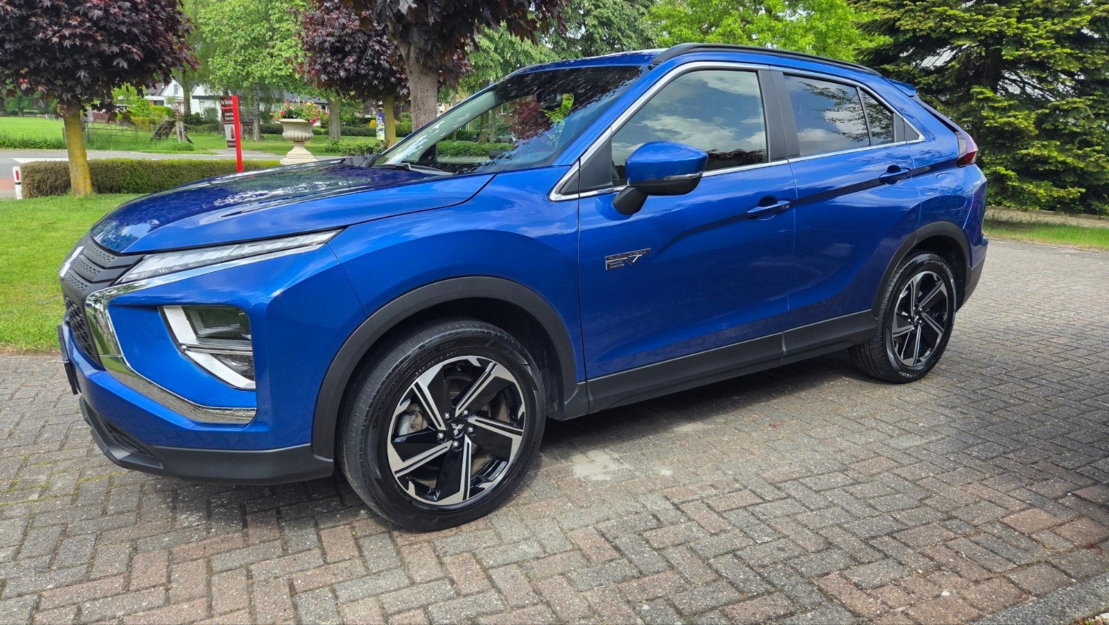 Mitsubishi Eclipse Cross 2.4 Phev S-awc 98pk Aut. 2022 Blauw, Automaat, Eclipse Cross, Zwart, 4 cilinders