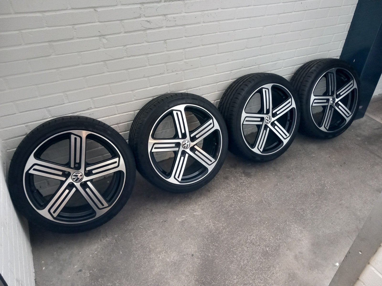 Volkswagen Polo 6R, 6C, AW, 2G velgen 5x100 17", Auto-onderdelen, Ophalen, 215 mm, Velg(en), 17 inch