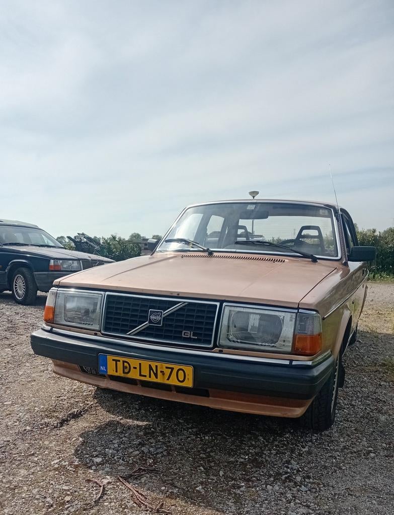 VOLVO 244 lpg, automaat, belastingvrij EUR 3250,00, Particulier, Te koop