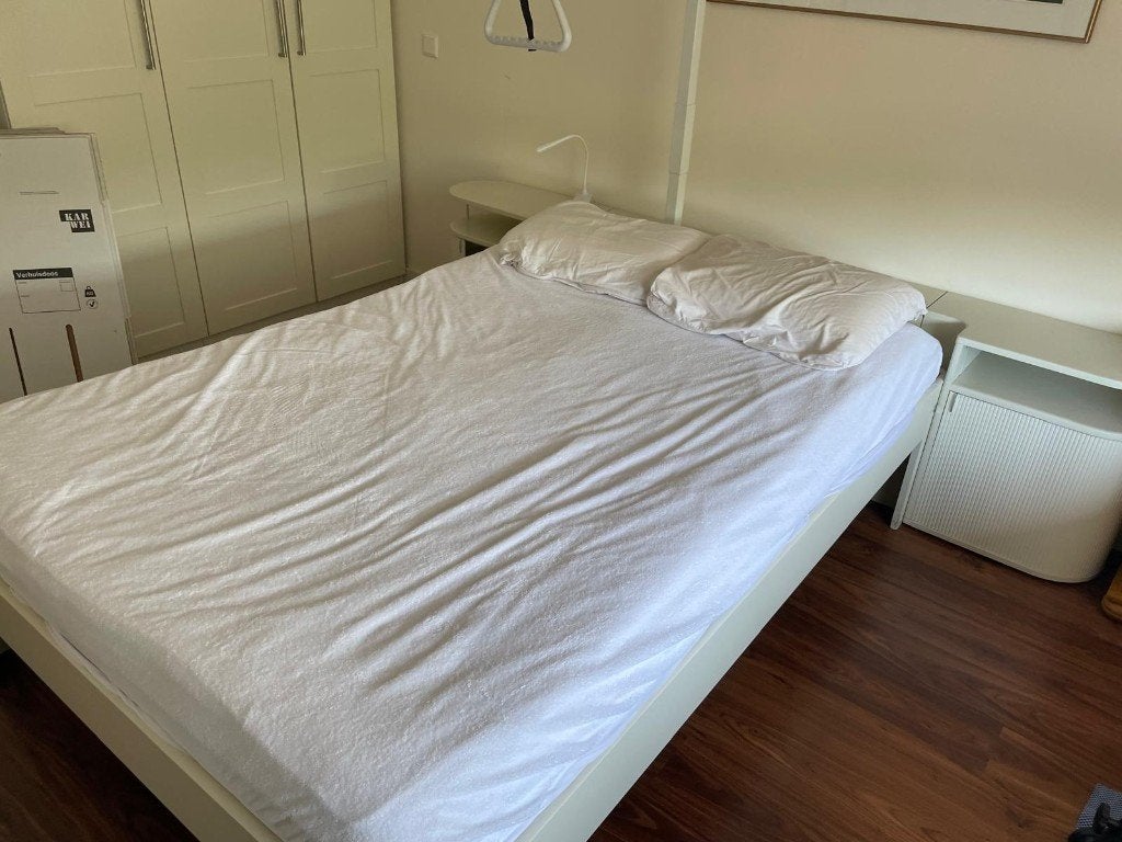 Auping tweepersoonsbed met ombouw, Ophalen, Gebruikt, Wit, Tweepersoons