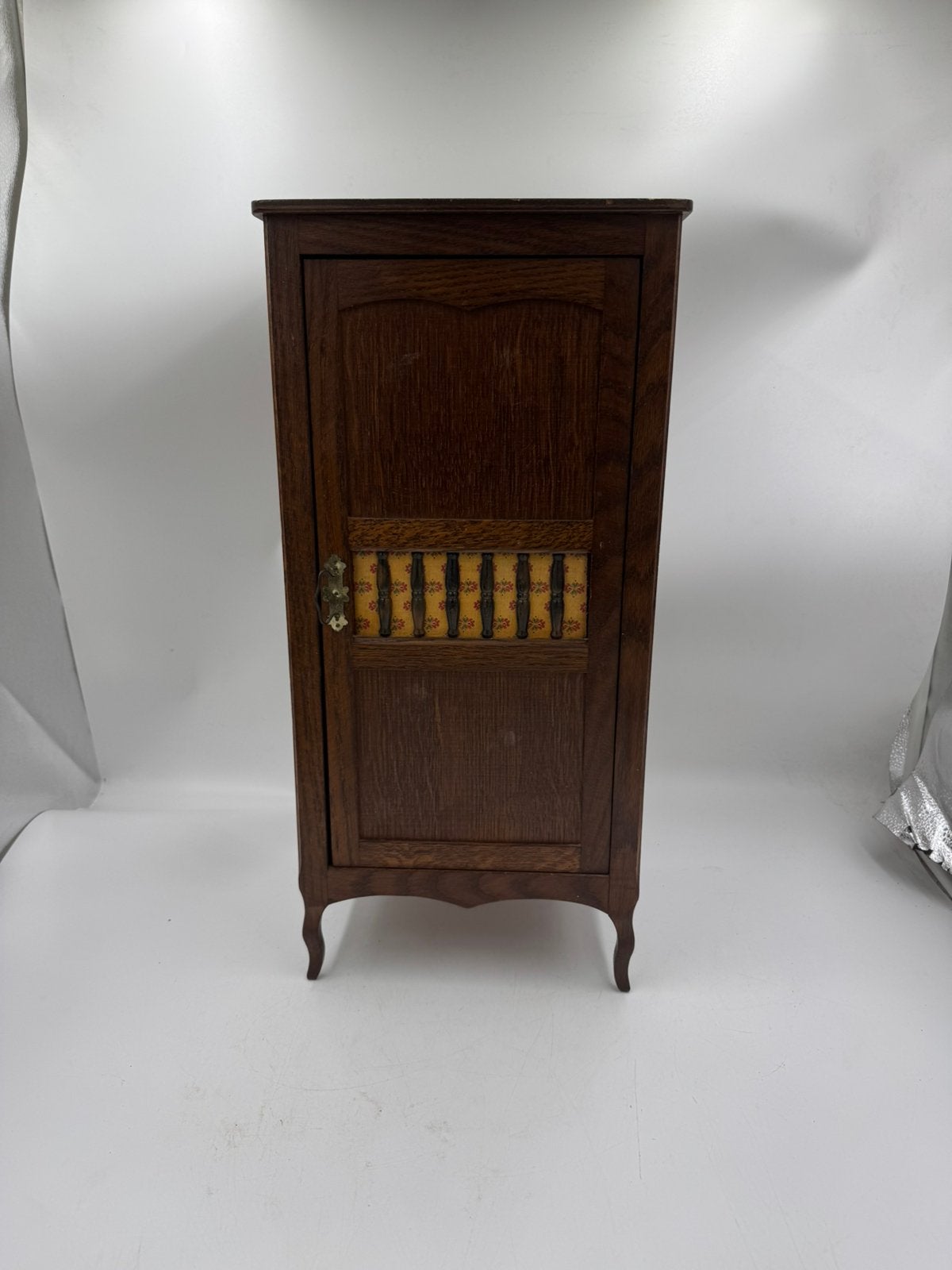 Brocante Houten Poppen Kledingkast / Miniature Wardrobe -, Ophalen of Verzenden