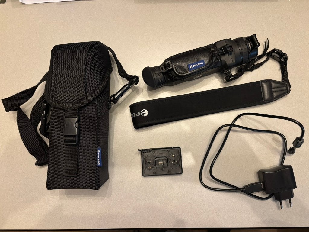 Te koop: Pulsar Helion QX38F warmtebeeld handkijker, Gebruikt, Overige typen, Ophalen of Verzenden, 8 tot 12x