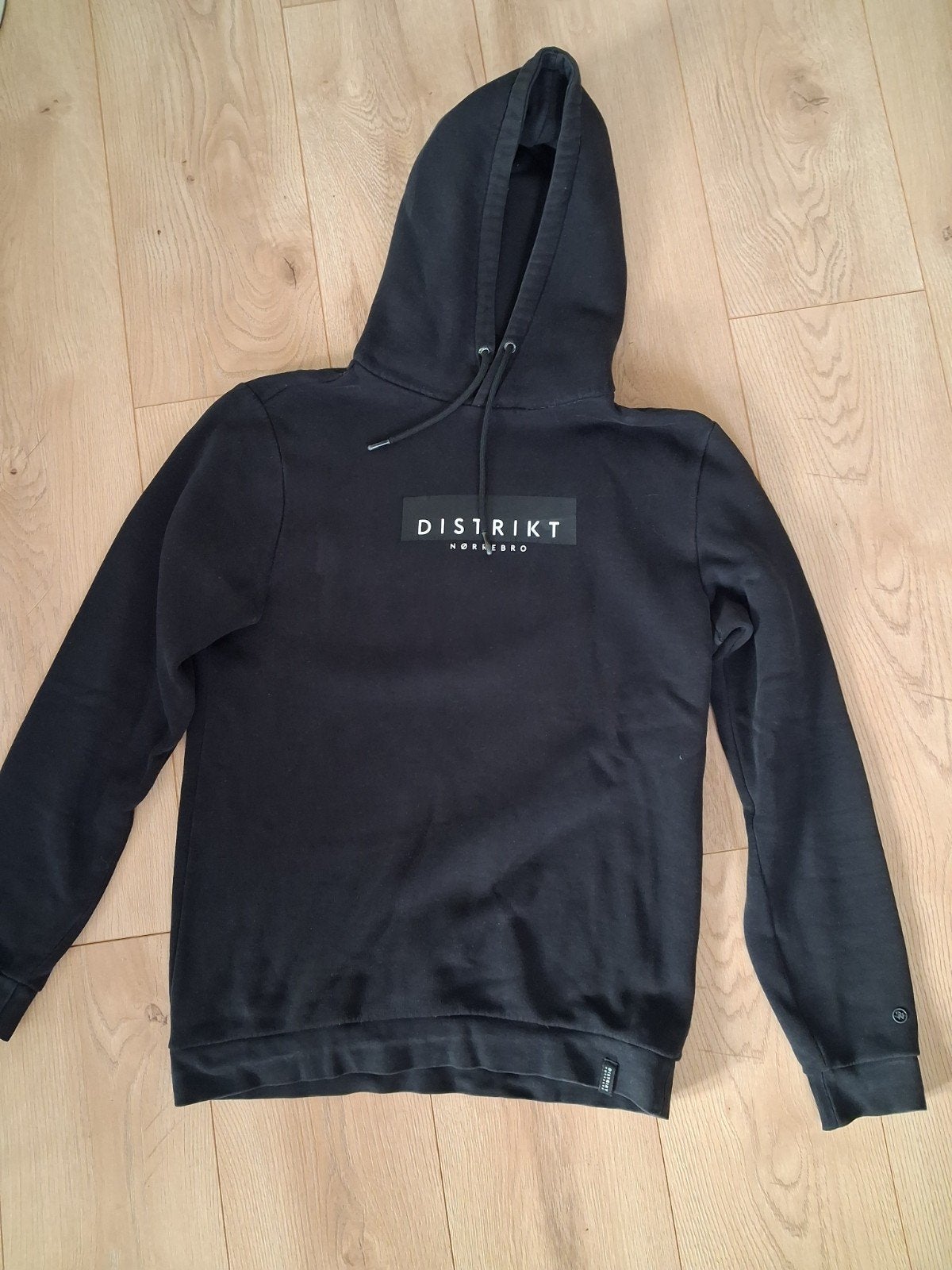 DISTRIKT Nørrebro hoodie - Zwart - Maat S, Ophalen, Zwart, DISTRIKT Nørrebro, Gedragen