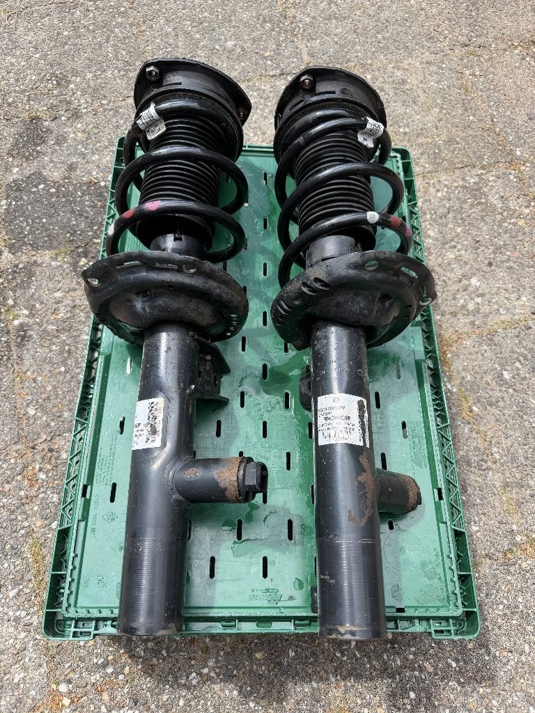 Veerpoten L+R — SEAT Leon Cupra 300 5F | 5Q0 413 031 FM, Ophalen, Gebruikt, Seat