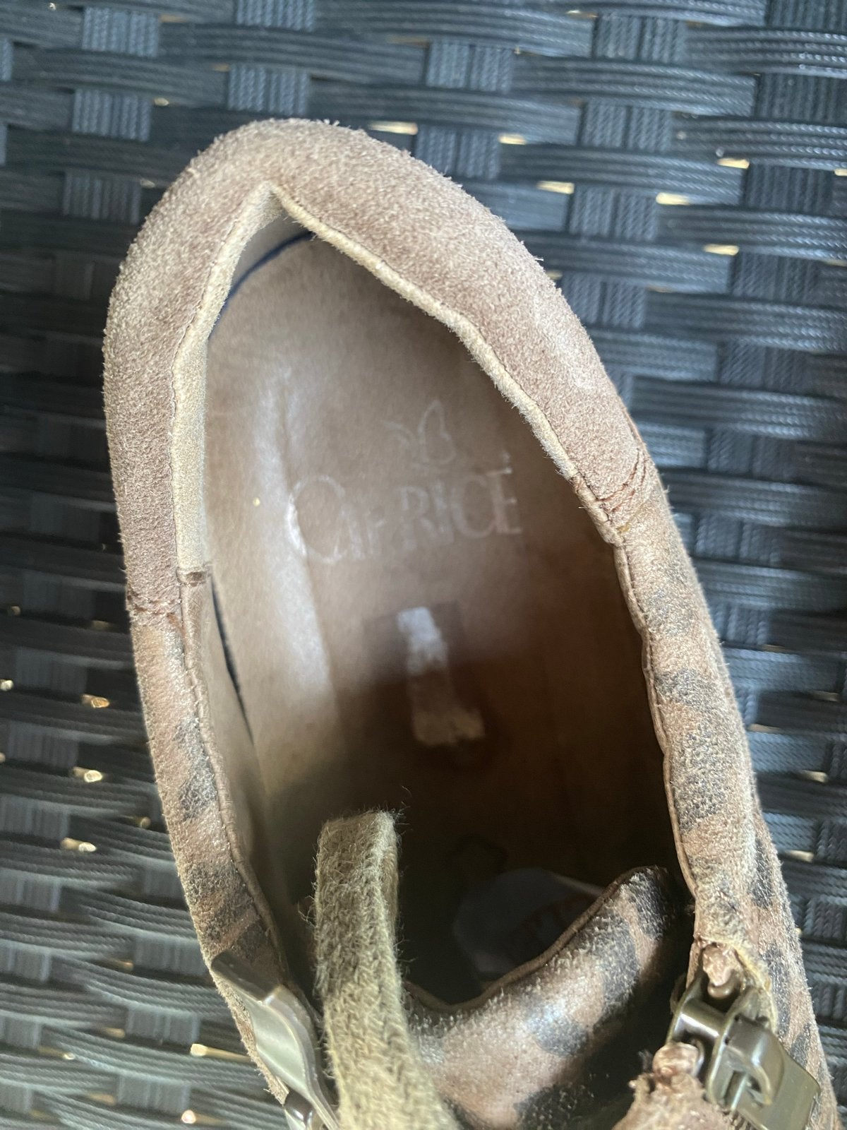 Caprice schoenen - Zo goed als nieuw, Ophalen of Verzenden, Zo goed als nieuw, Bruin, Sneakers of Gympen