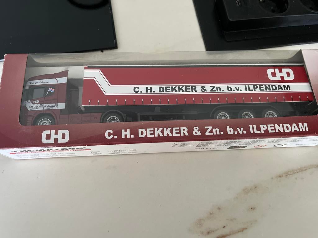 Scania trekker met schuifzeilen trailer C.H. Dekker, Ophalen of Verzenden, Nieuw, Overige typen