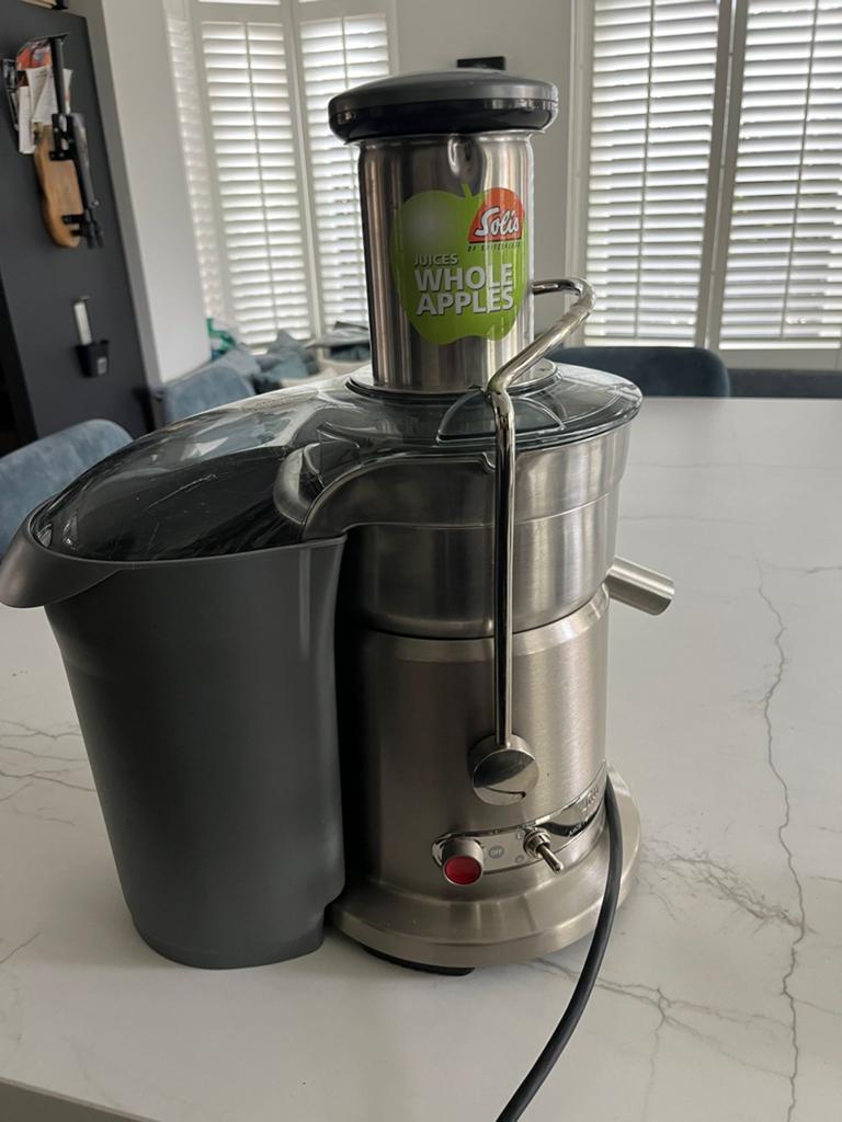 Proffecionele fruitjuicer, Ophalen of Verzenden, Zo goed als nieuw, Metaal, Grijs