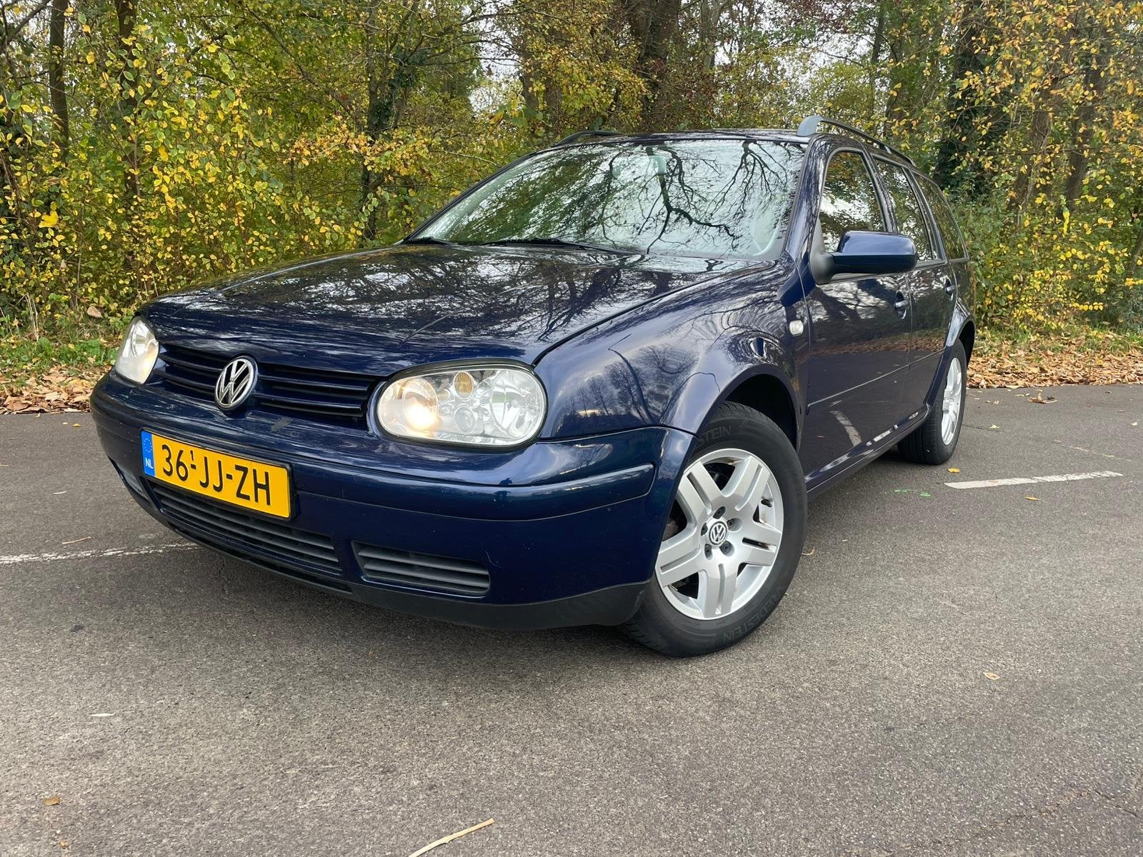 VOLKSWAGEN Golf 1.6 VARIANT 75KW AUT Highline Executive Plus, Gebruikt, 4 cilinders, Blauw, 600 kg