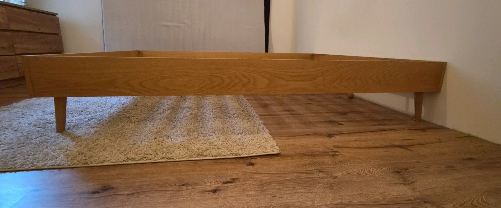 Foto 6 van Eikenhouten bed met lattenbodem - 160x200 cm