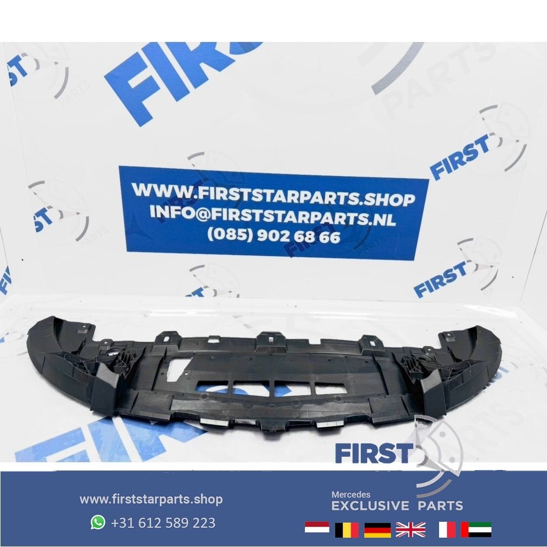 A1768850136 W176 A45 W117 CLA45 AMG VOORBUMPER ONDERPLAAT Me, Gebruikt, -, Voor, Ophalen of Verzenden