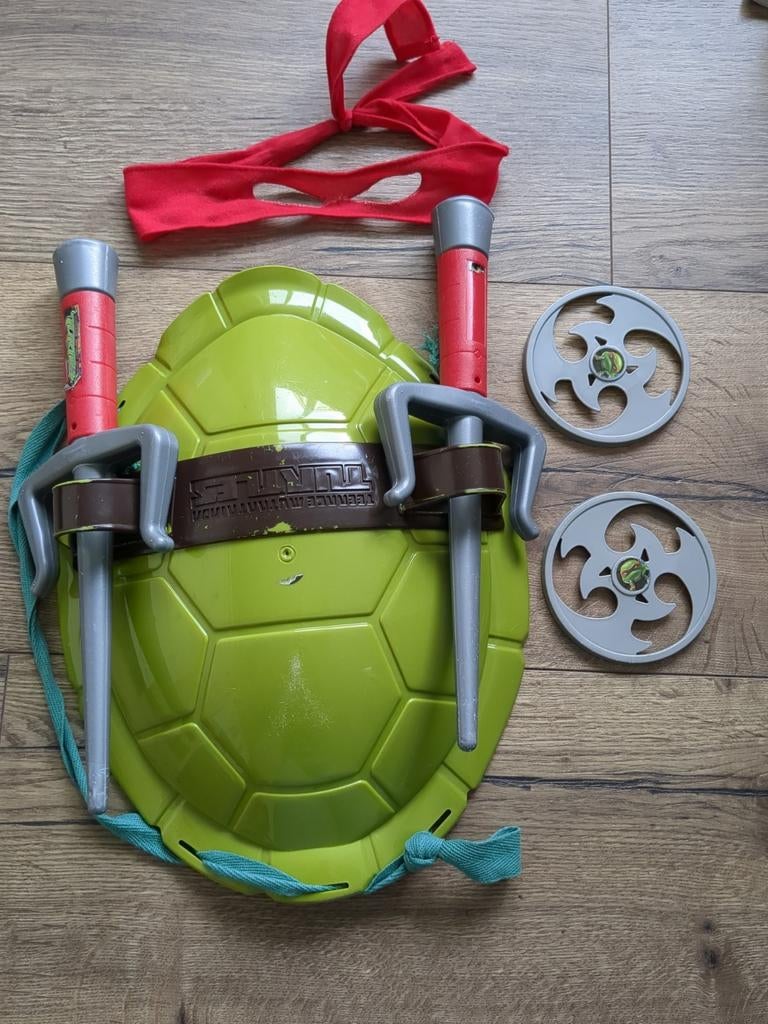 Ninja turtle schild, zwaarden, schijven masker verkleedspul, Ophalen of Verzenden, Gebruikt, 134 t/m 140, Jongen of Meisje