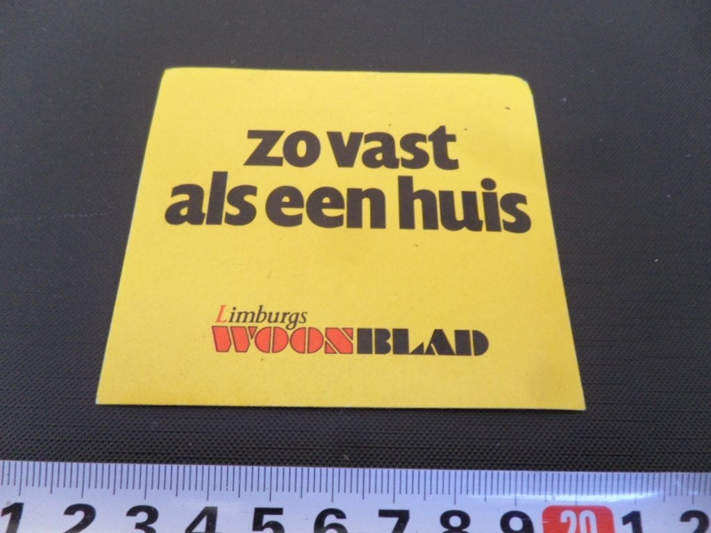 sticker limburgs woonblad zo vast als een huis, Ophalen, Zo goed als nieuw