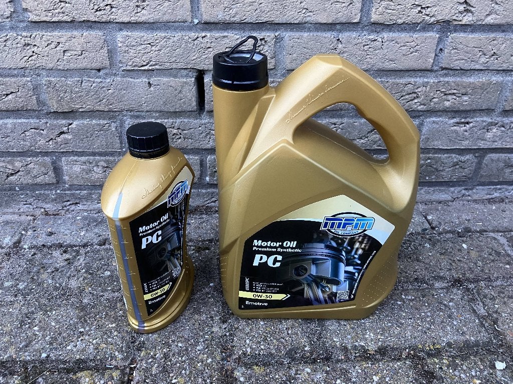MPM Motorolie 0w30 PC - 5 +1 liter, Ophalen, Gebruikt