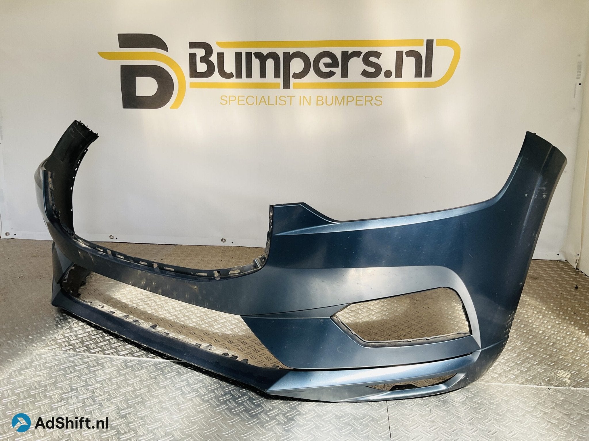 Bumper Volvo XC60 XC-60 2017-2021 31425160 Voorbumper 1-E5-1, Bumper
