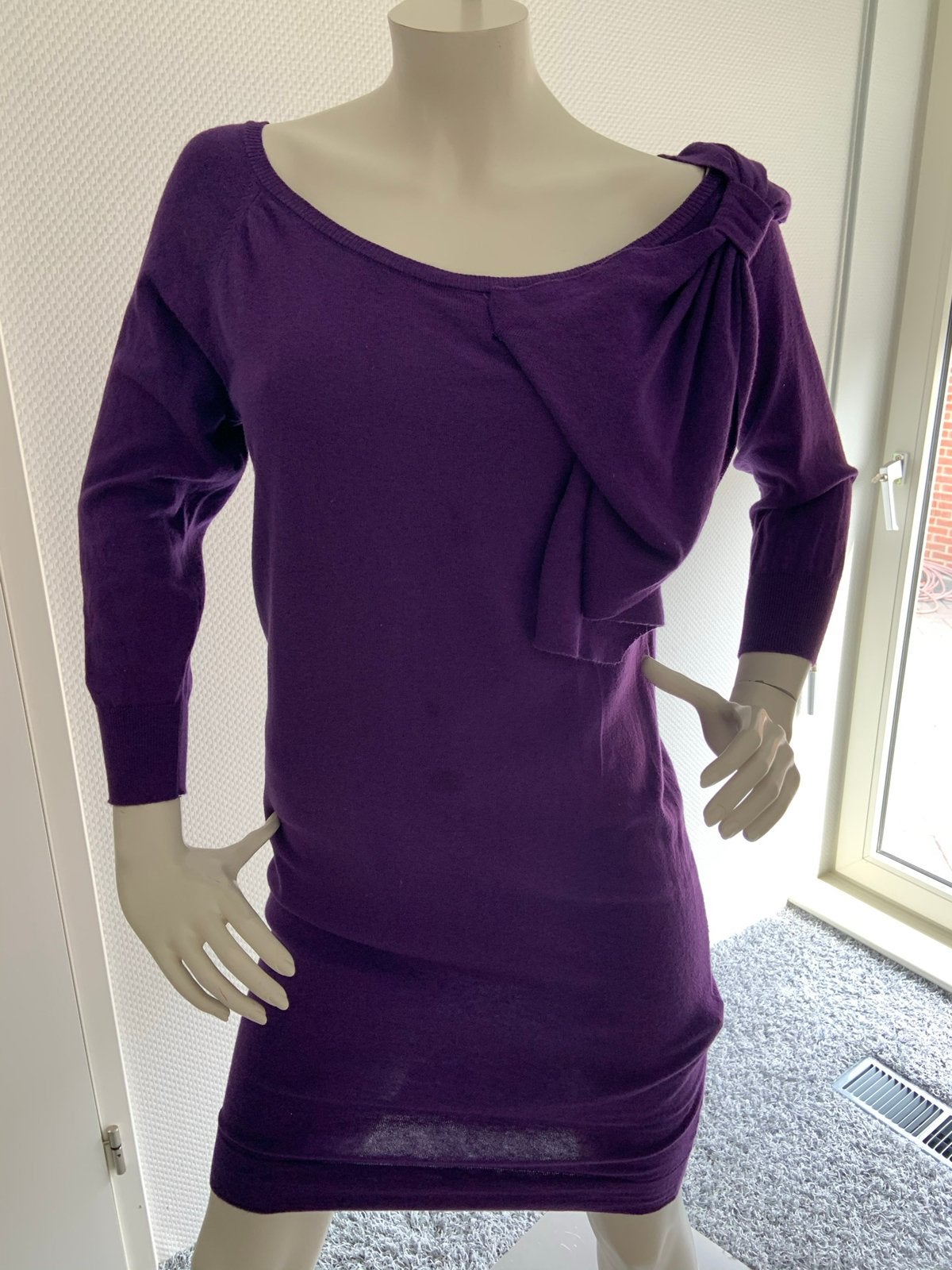 Liu jo jurk met aparte hals maat s, Kleding | Dames, Jurken, ., Paars, Ophalen of Verzenden, Zo goed als nieuw