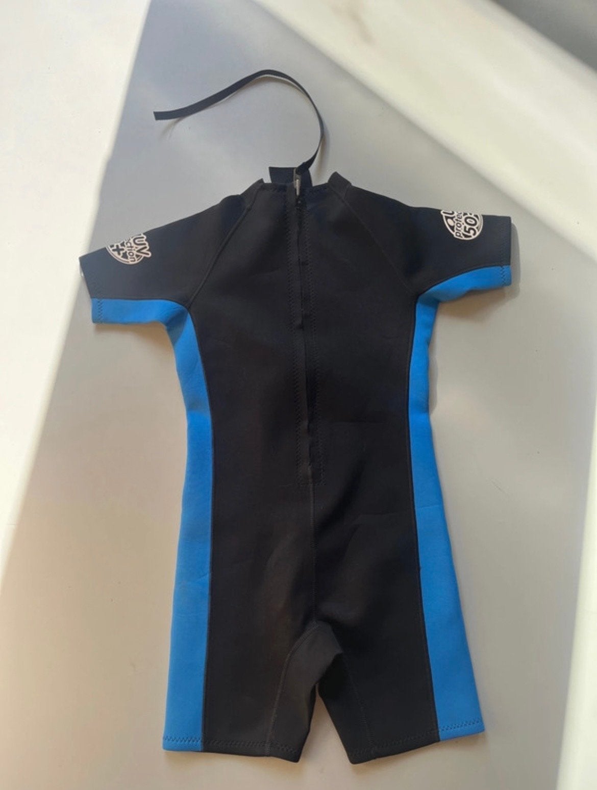 Kinder wetsuit shorty maat 8 - Zwart/Blauw, Ophalen of Verzenden, Gebruikt, Kind, Wetsuit