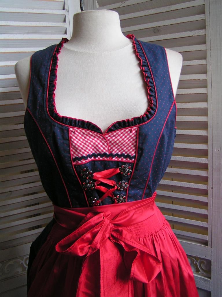 tiroler dirndl jurk en schort maat 38 nr YY 1, Kleding | Dames, Maat 38/40 (M), Carnaval, Verzenden, Landhaus van C&A