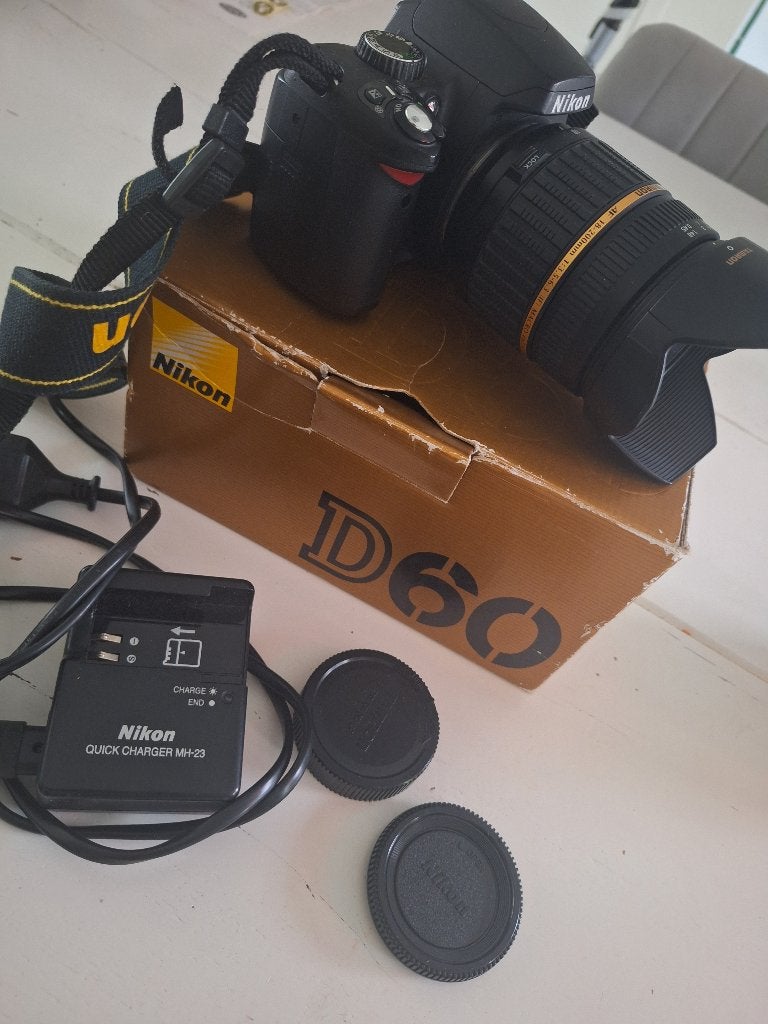 D60 nikon incl tamron lens 18-200 mm, Nikon, Groothoeklens, Ophalen, Handmatige focus