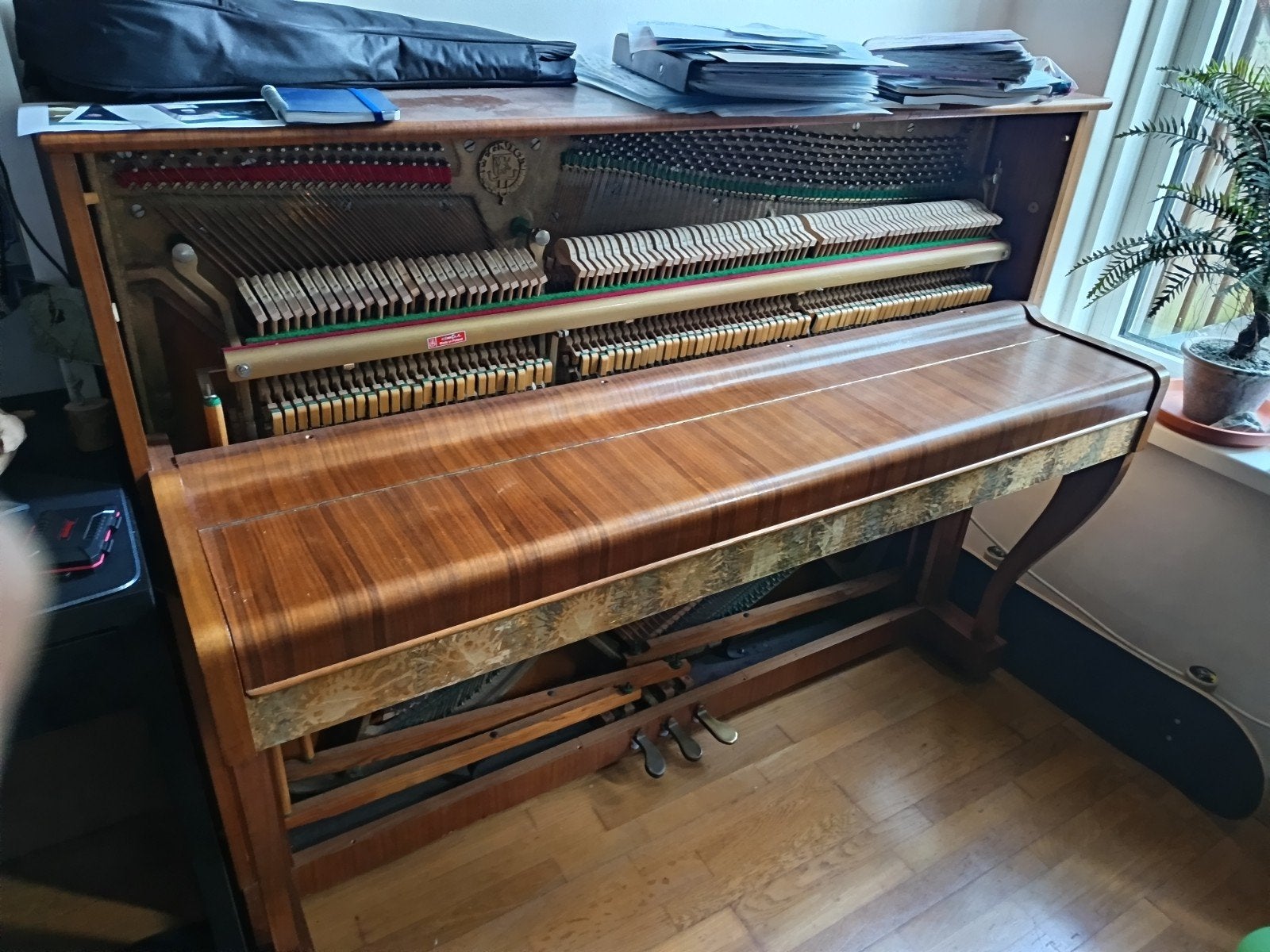 Prachtig gestemde piano, Ophalen