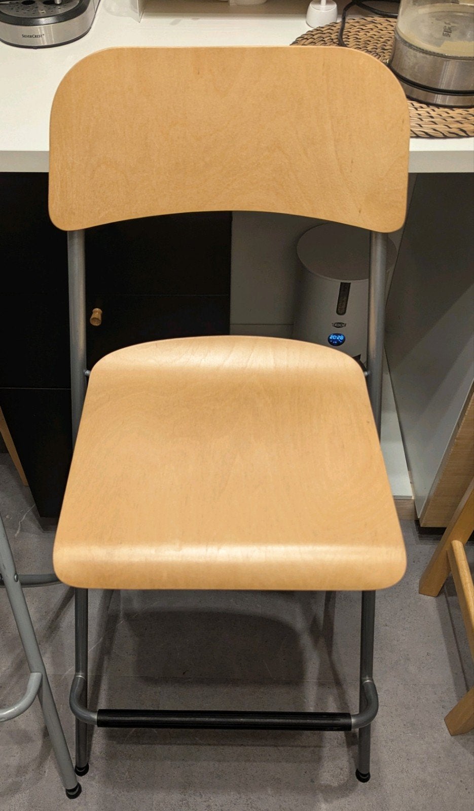 IKEA FRANKLIN hoge houten barkruk, 2 st, Ophalen, Gebruikt, Met voetsteun, 60 tot 90 cm
