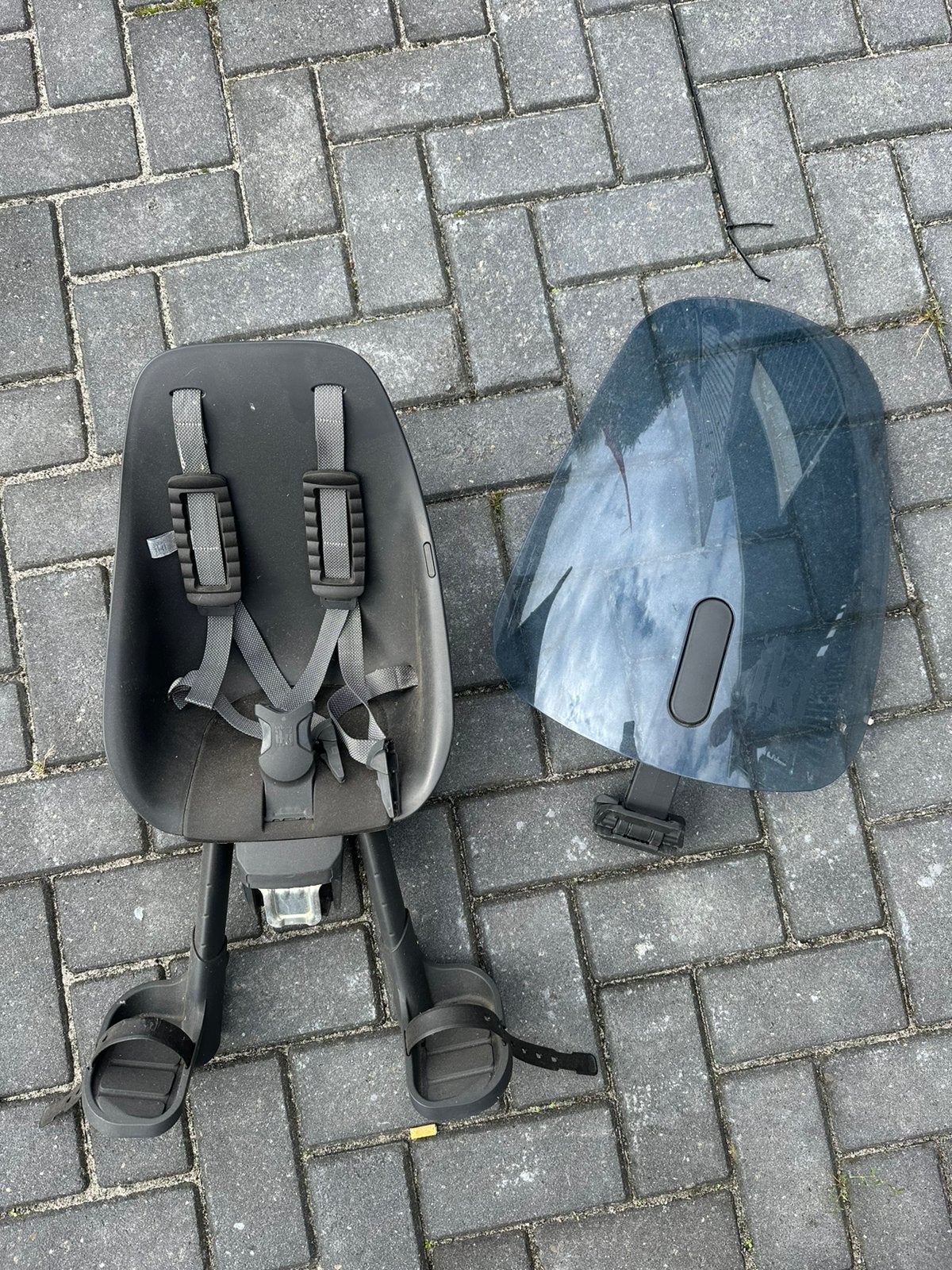 Urban Iki fietsstoeltje, Ophalen, Zo goed als nieuw, Voorzitje, Voetsteuntjes