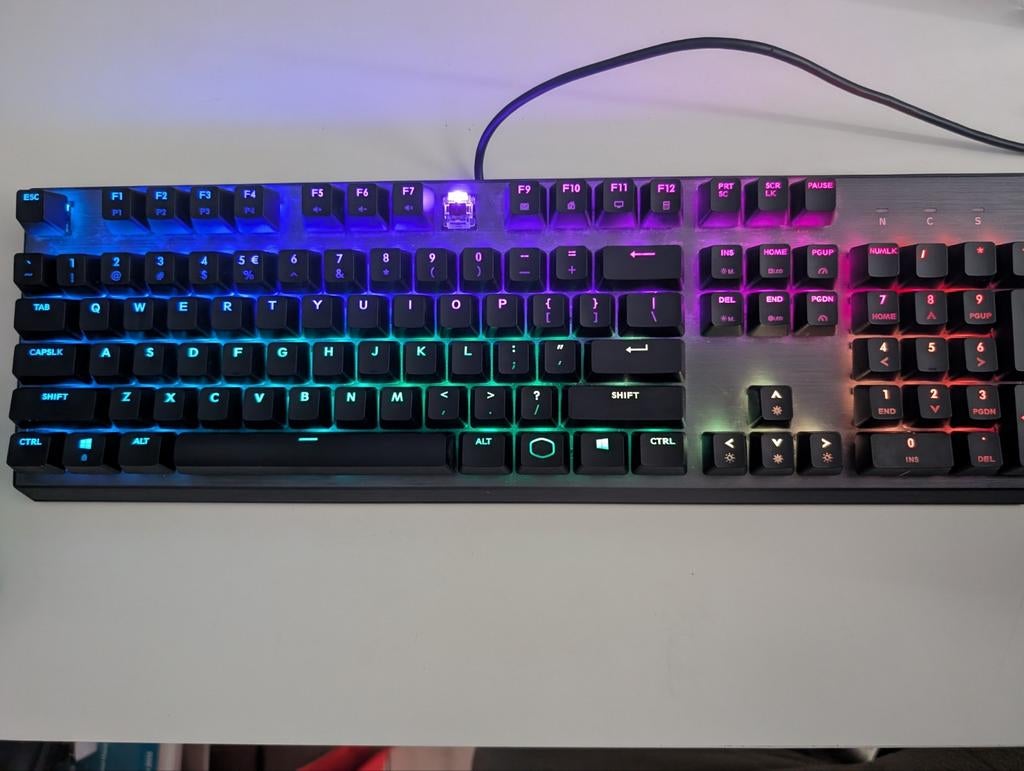 Mechanical keyboard Coolermaster ck350, Computers en Software, Toetsenborden, Gebruikt, Gaming toetsenbord, Ophalen of Verzenden