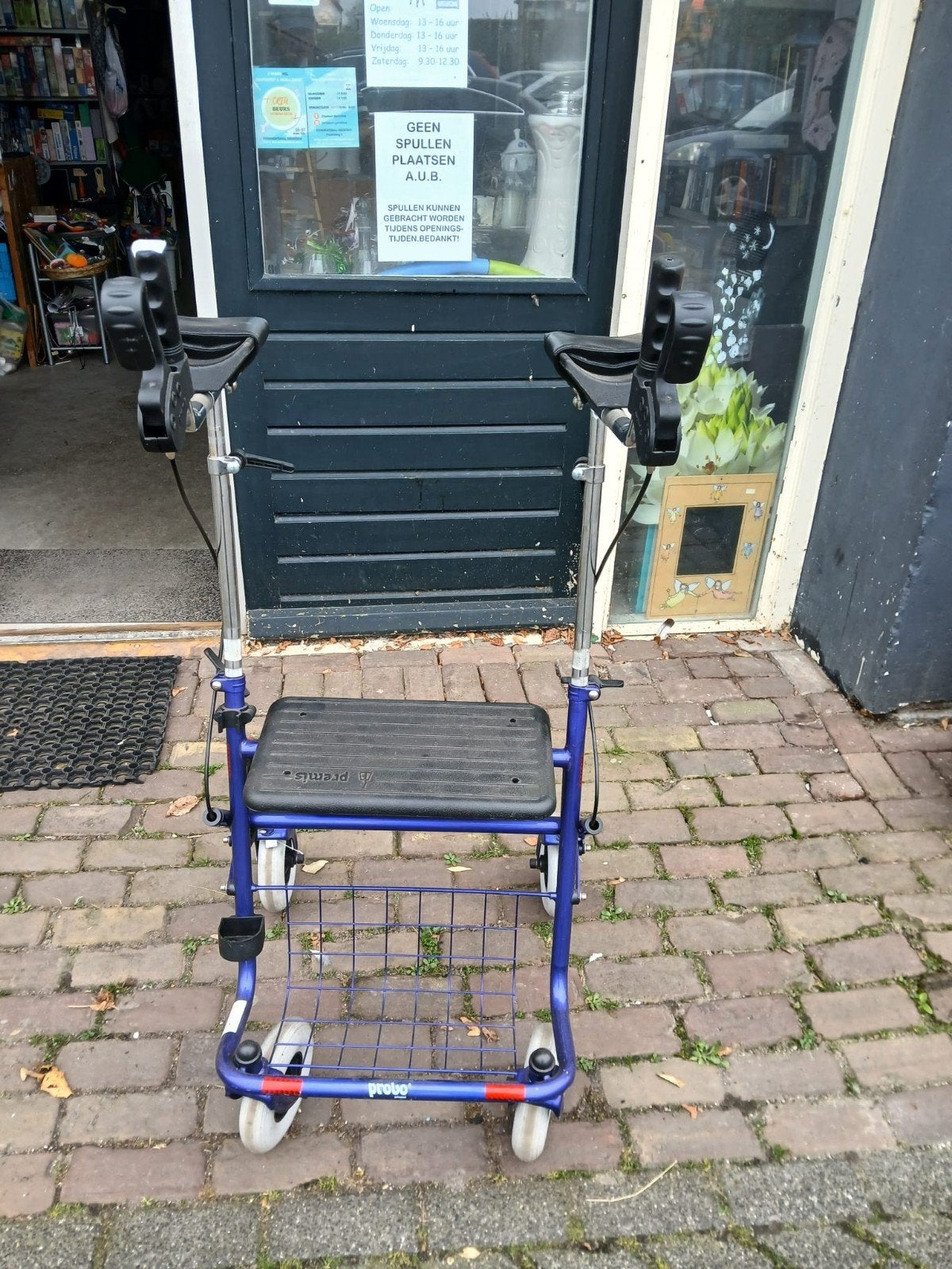 Rollator, Diversen, Ophalen