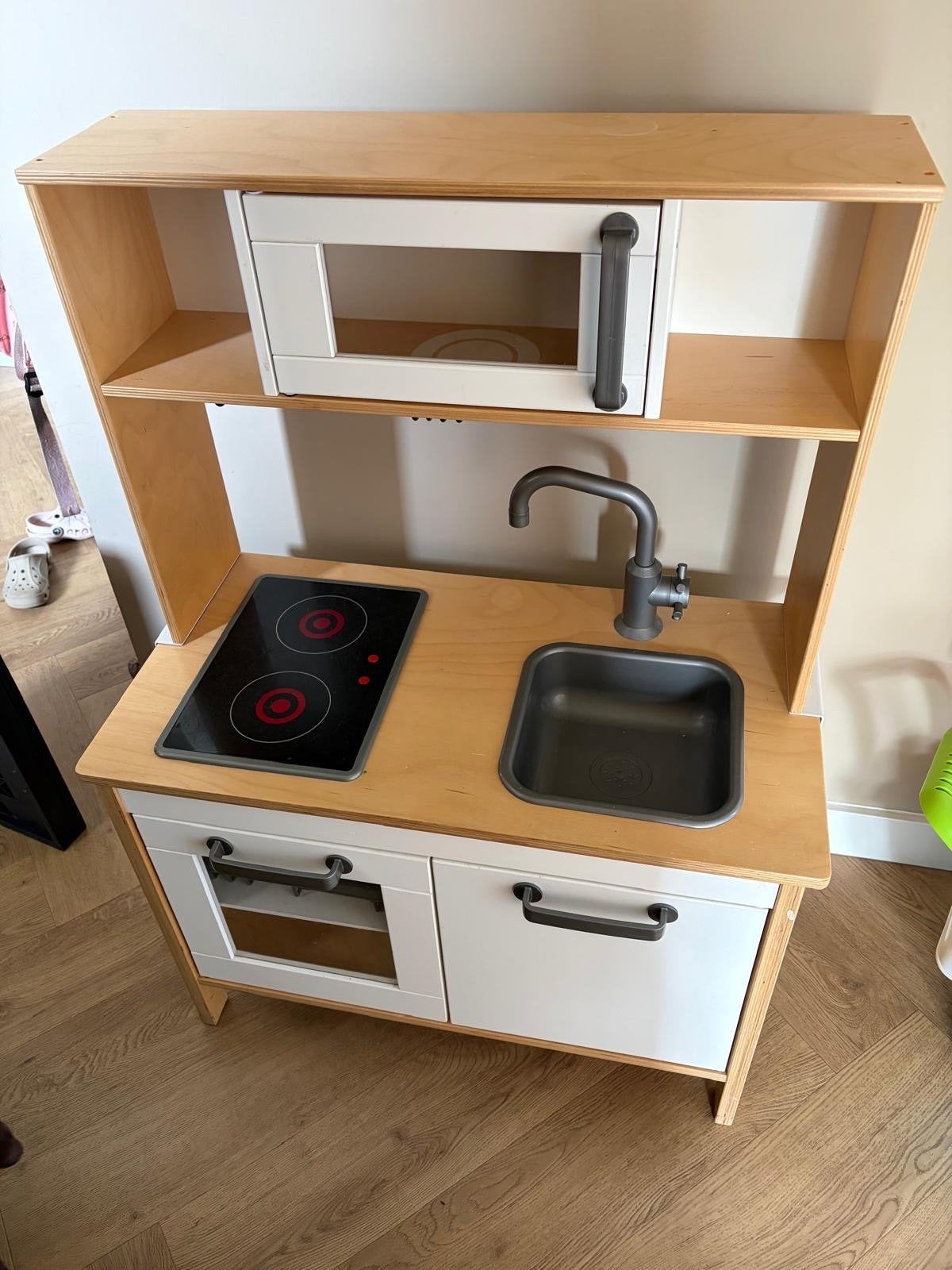IKEA Speelkeuken met verhogers voor langer speelplezier, Ophalen, Gebruikt, Hout, Speelkeuken
