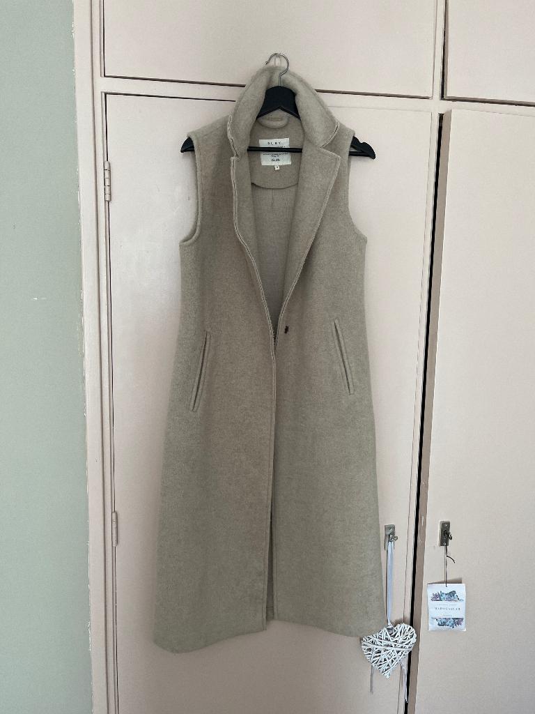 Bodywarmer, Ophalen of Verzenden, Gedragen, Maat 38/40 (M), Beige