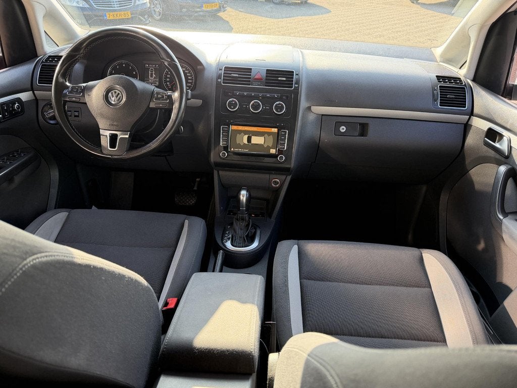 Volkswagen Touran 1.4 TSI Comfortline 7p AUTOMAAT| ACHTERUIT, Auto's, Volkswagen, Euro 5, Stof, Gebruikt, 4 cilinders