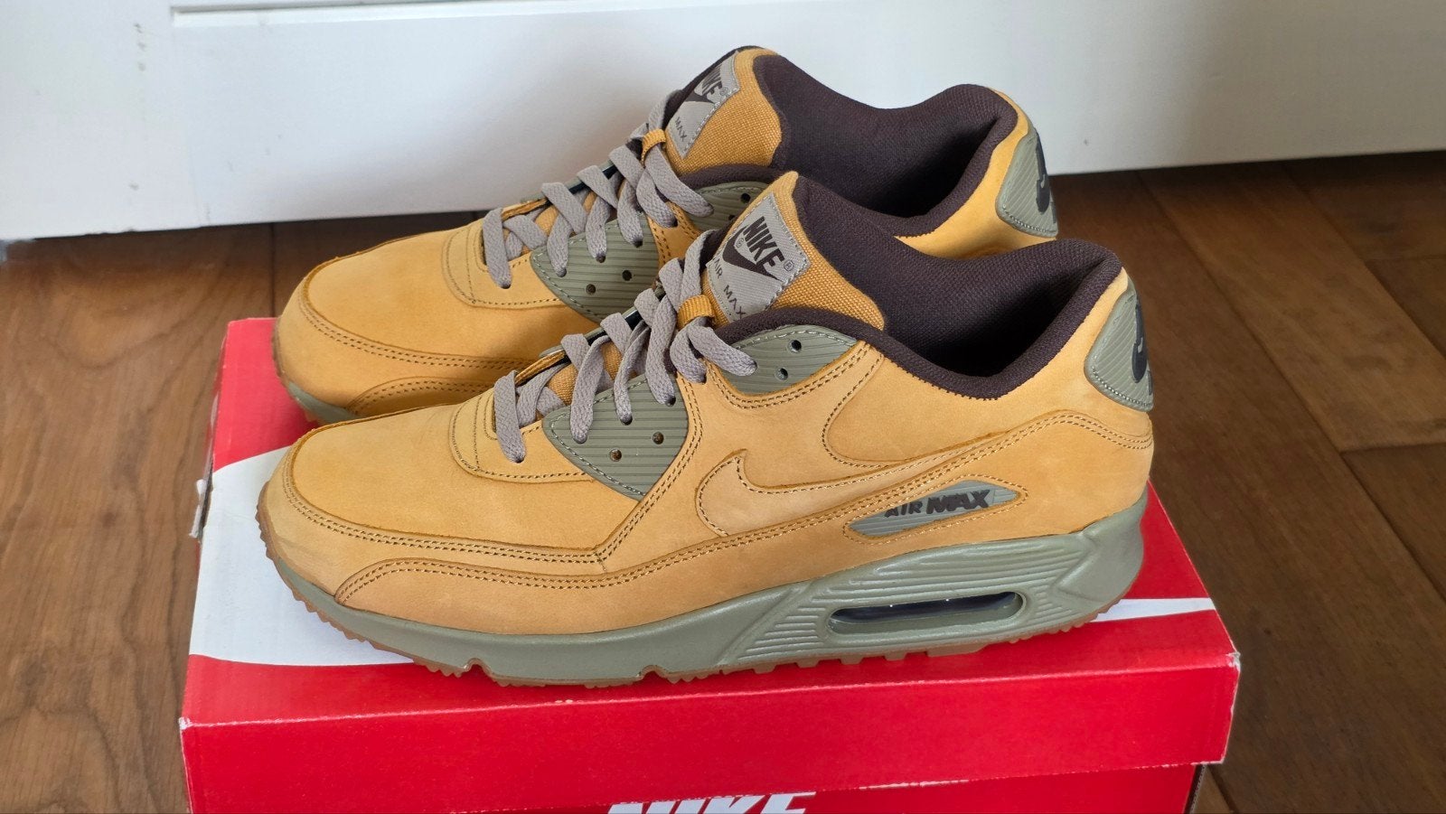 Nike Air Max 90 Winter Wheat maat 44,5, Kleding | Heren, Schoenen, Nike air max, Bruin, Verzenden, Sneakers of Gympen