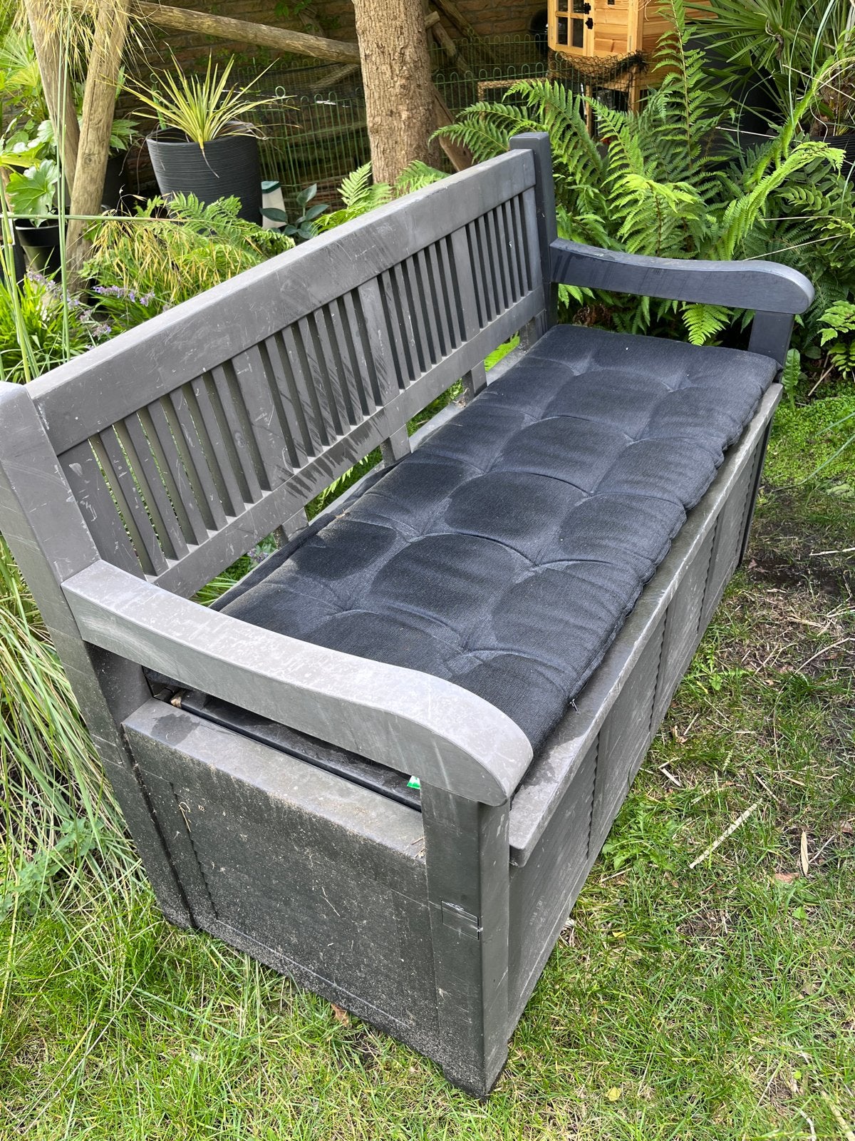 Tuinbank met opbergruimte - Gratis af te halen, Ophalen, Gebruikt, Kunststof