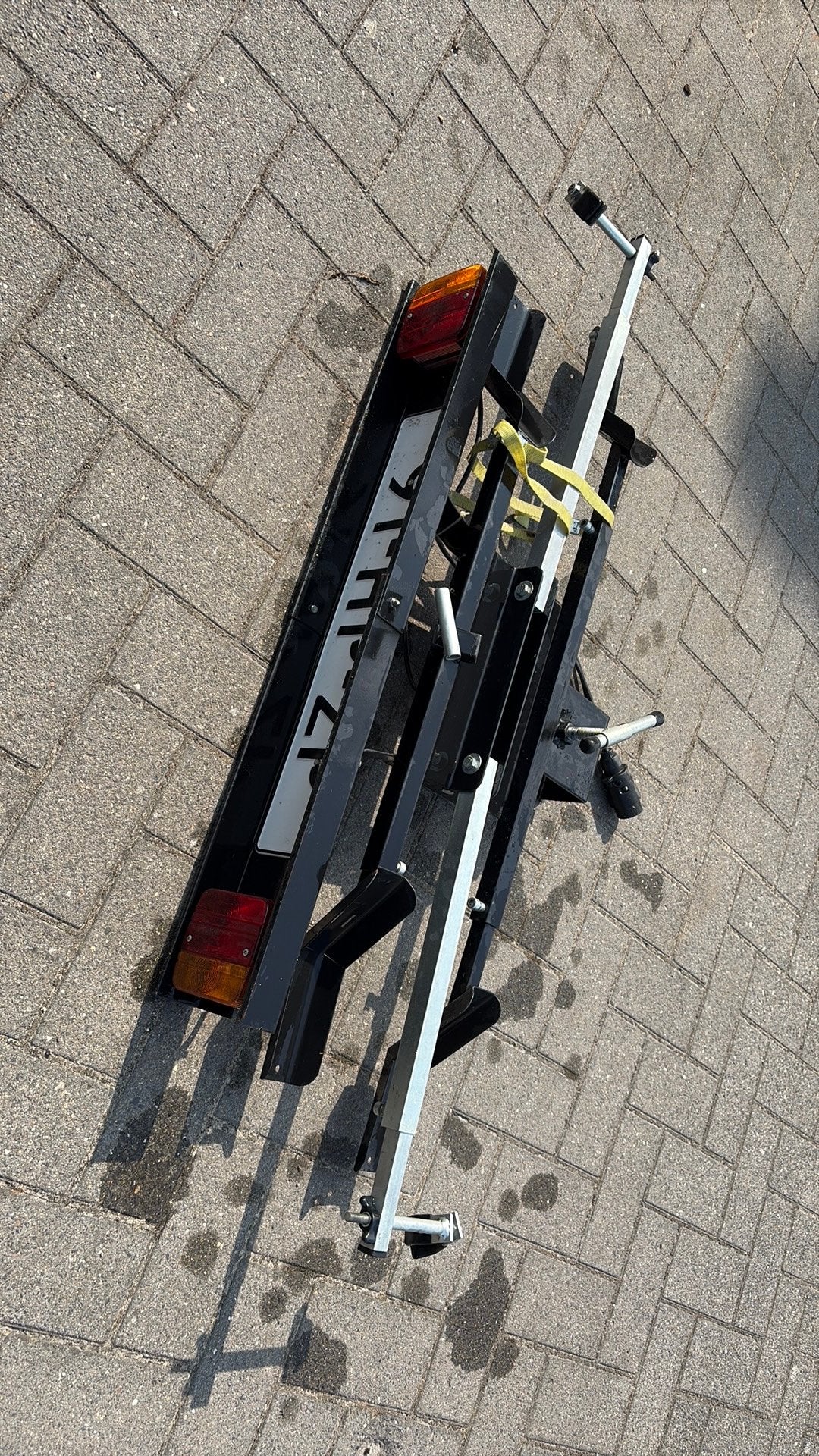 Fietsendrager (zelden gebruikt), Ophalen, 2 fietsen, Zo goed als nieuw, Trekhaakdrager