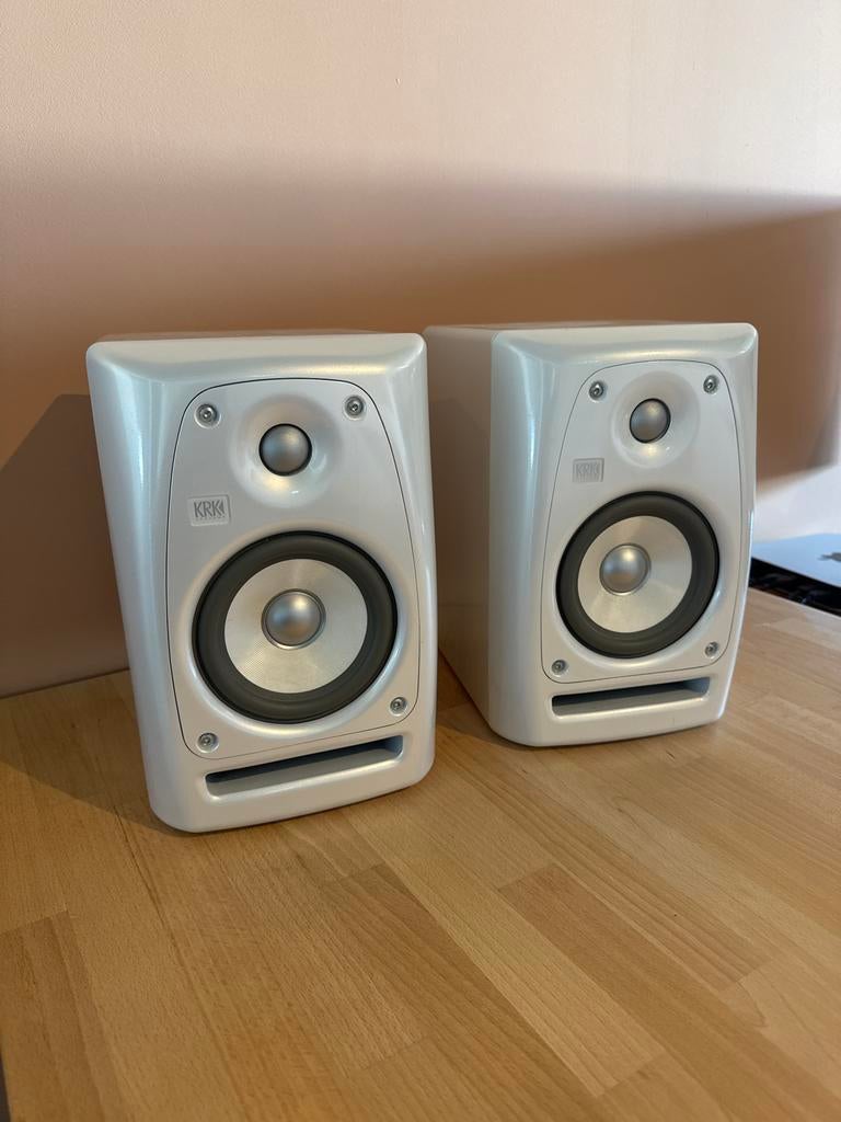 KRK Rokit 5 g3 Studio Monitoren (Wit, Set van 2), Audio, Tv en Foto, Luidsprekers, Zo goed als nieuw, Front, Rear of Stereo speakers